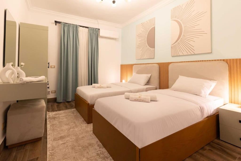 Signature Stays Private Apt with a huge terrace