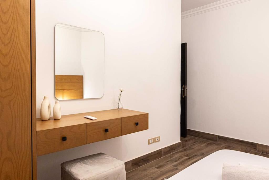 Signature Stays Private Apt with a huge terrace