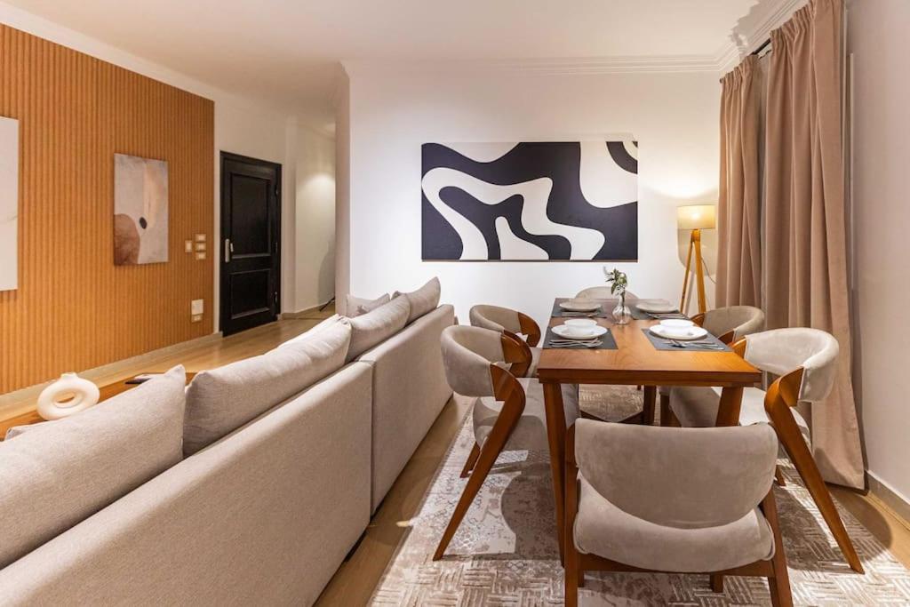 Signature Stays Private Apt with a huge terrace