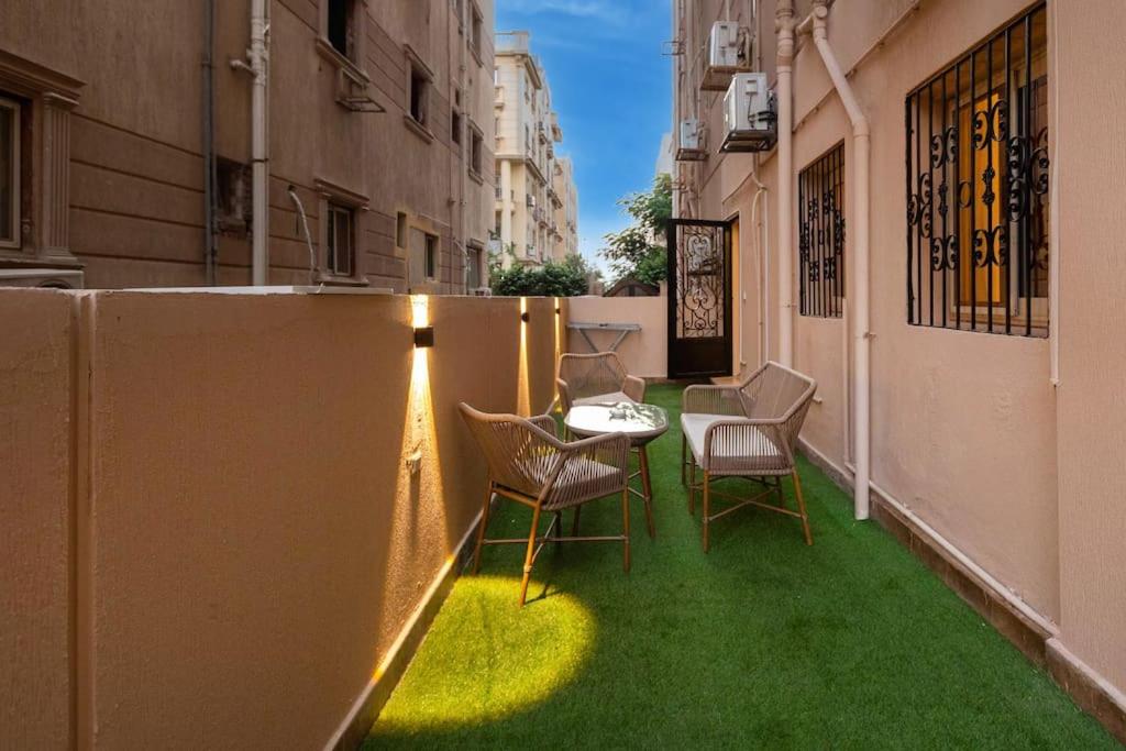 Signature Stays Private Apt with a huge terrace