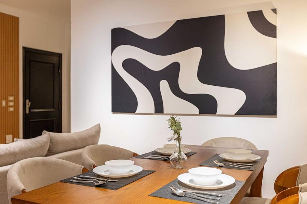 Signature Stays Private Apt with a huge terrace