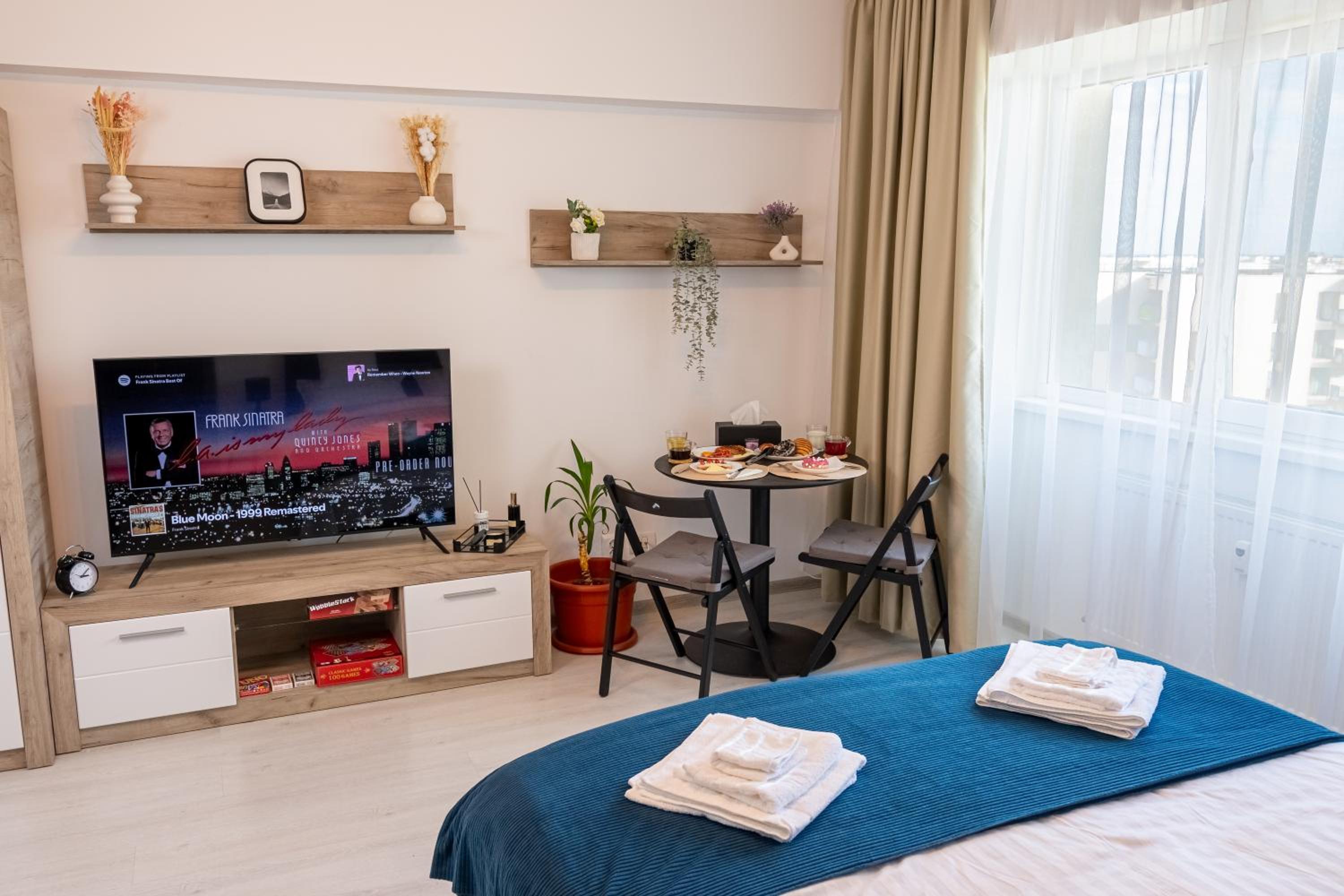 Cloudscape Apartment near National Arena & Mega Mall
