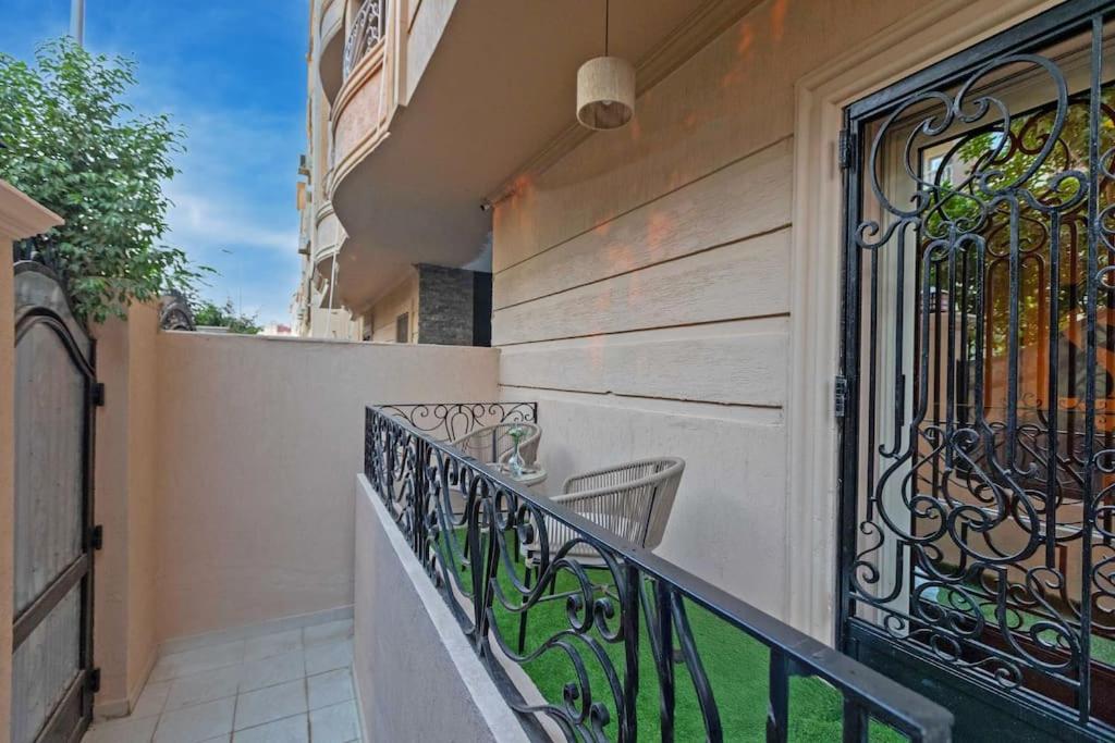 Signature Stays Private Apt with a huge terrace