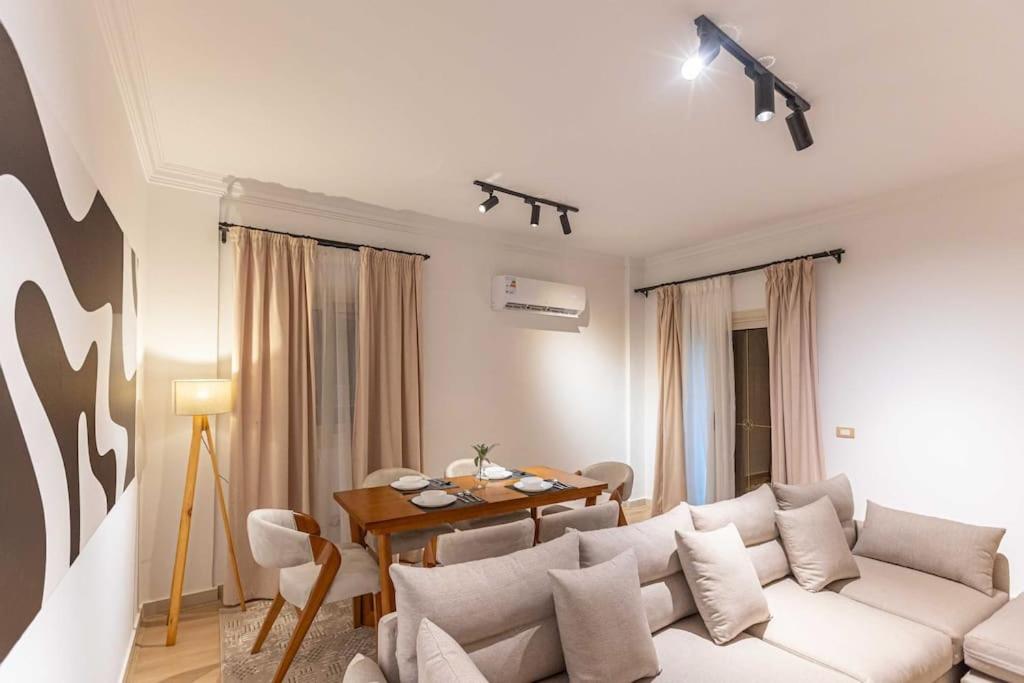 Signature Stays Private Apt with a huge terrace