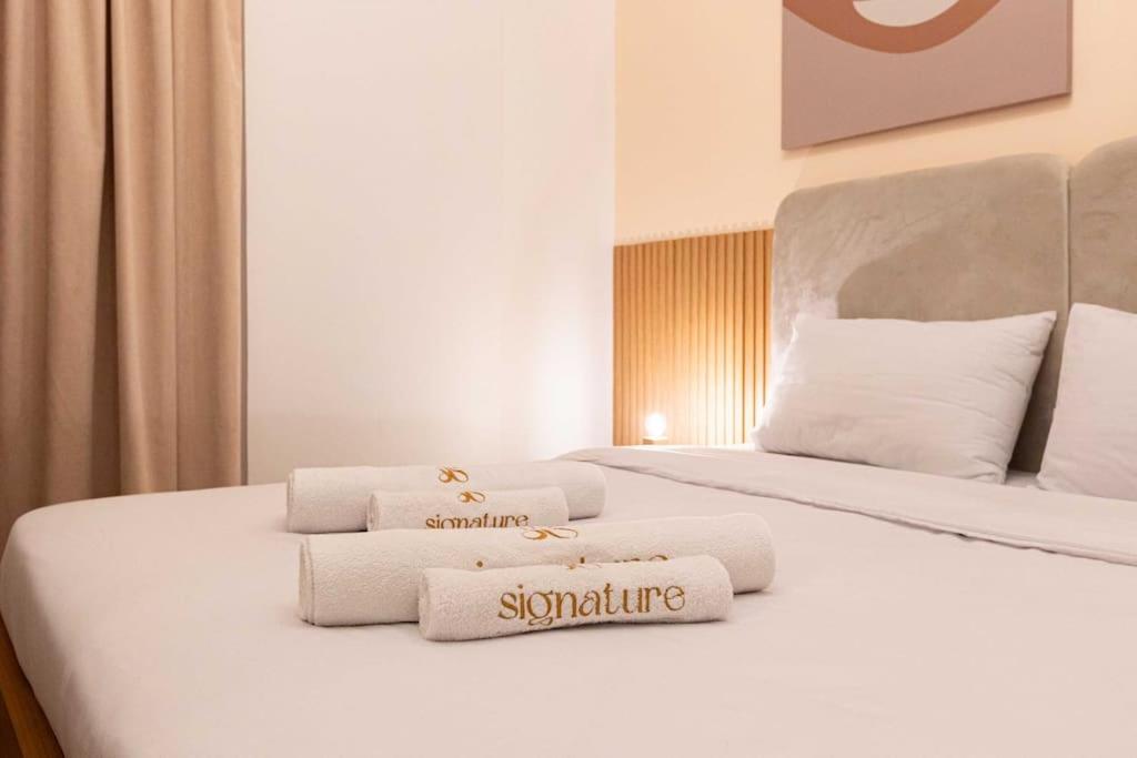 Signature Stays Private Apt with a huge terrace
