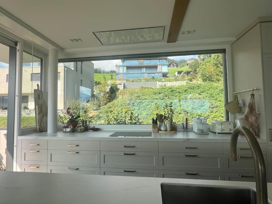 Lakeview Villa