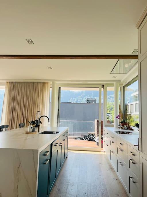 Lakeview Villa