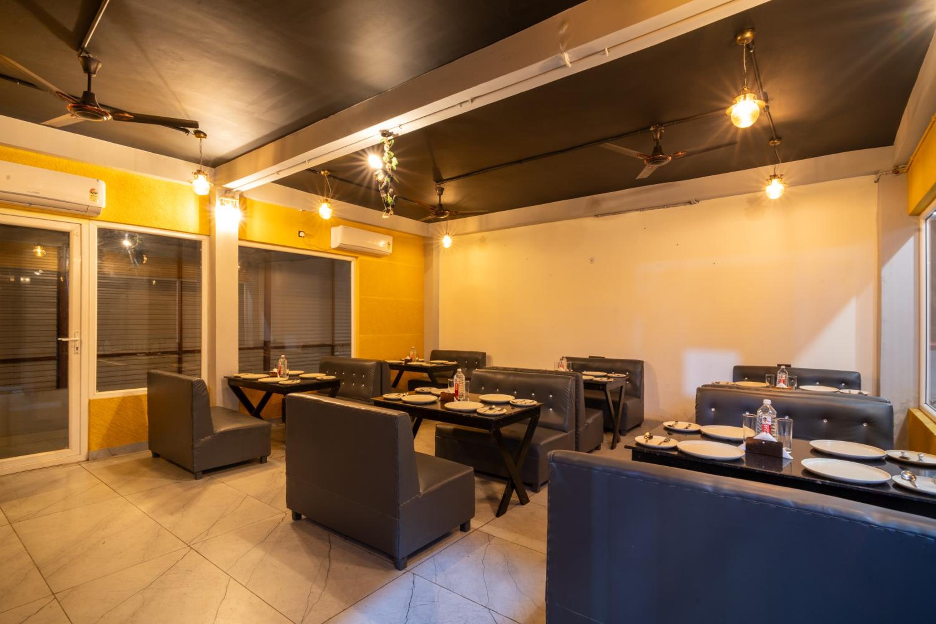 M-aple Hills Resort