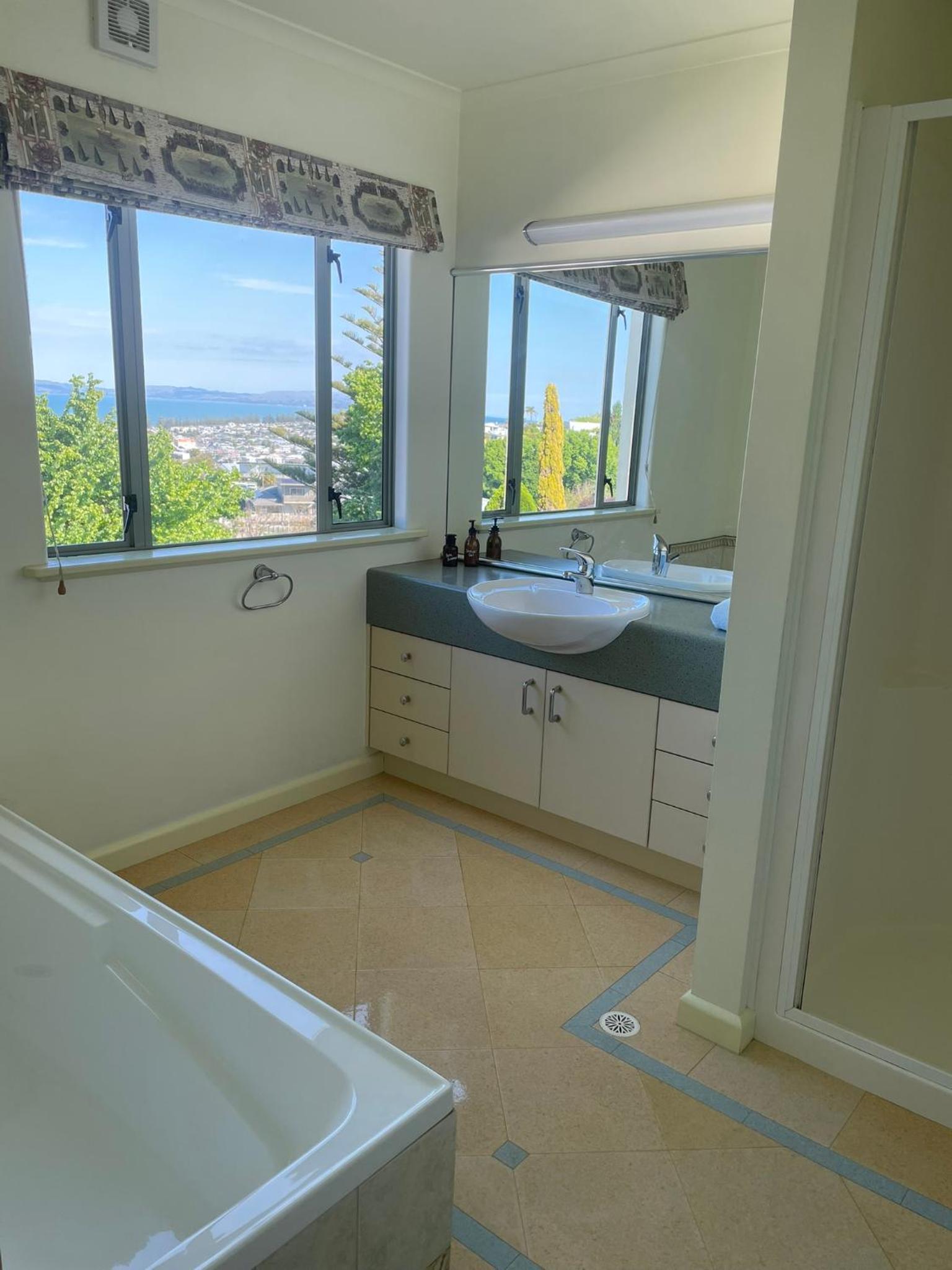 Seaview on Sealy view 5