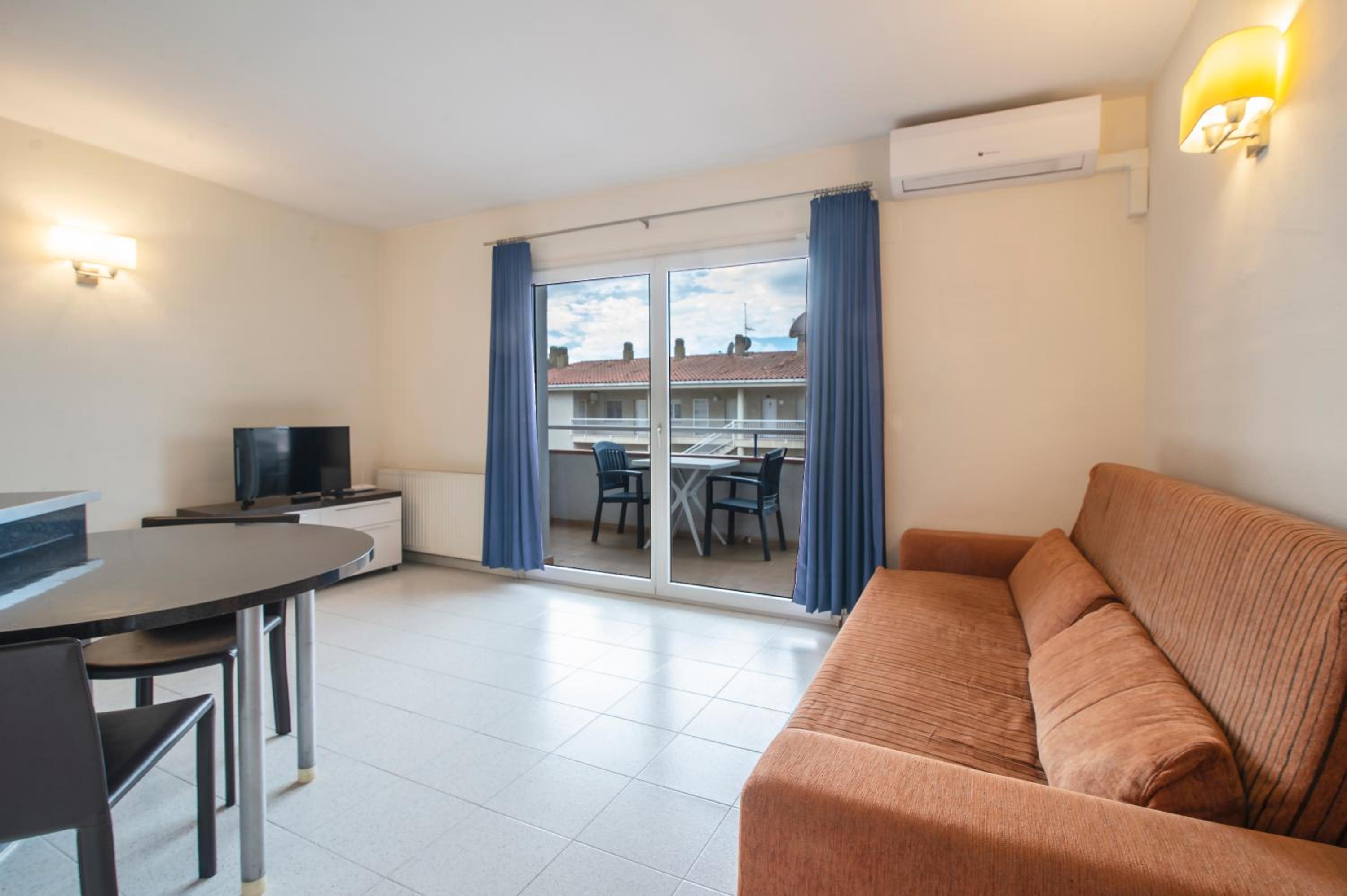 Apartamentos Empuriabrava Maurici Park