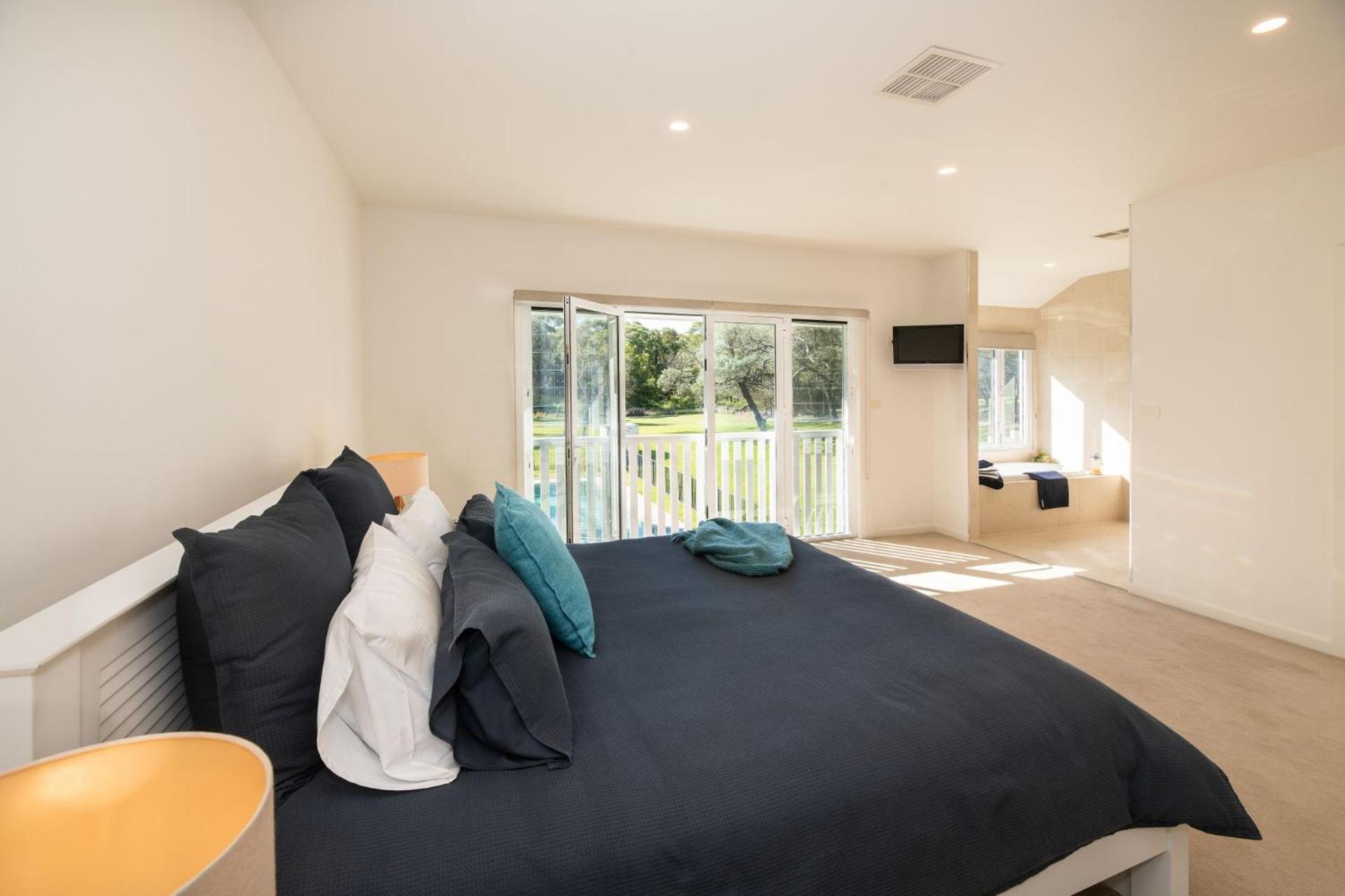 Echo Beach House