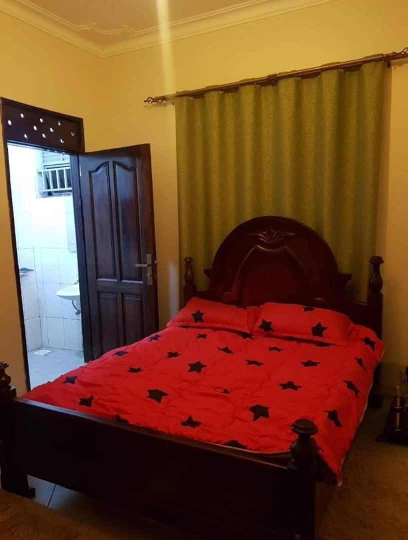Dex Suites