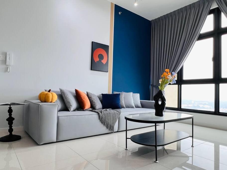 3BR-Sora-Paradigm Residence by Guesthouse-8-9Pax