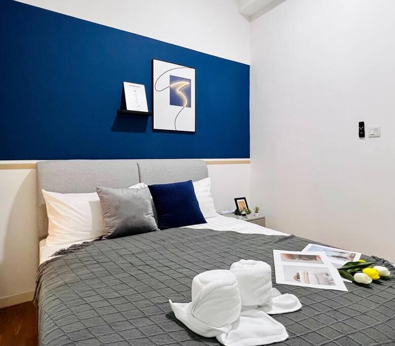 3BR-Sora-Paradigm Residence by Guesthouse-8-9Pax