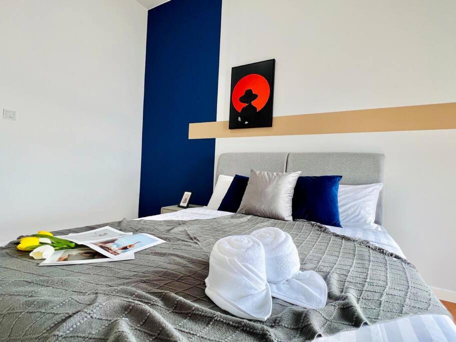3BR-Sora-Paradigm Residence by Guesthouse-8-9Pax