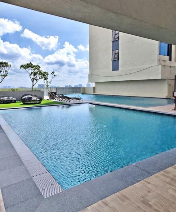 3BR-Sora-Paradigm Residence by Guesthouse-8-9Pax