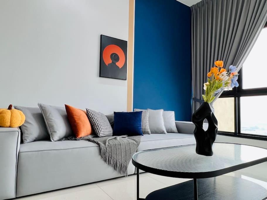 3BR-Sora-Paradigm Residence by Guesthouse-8-9Pax
