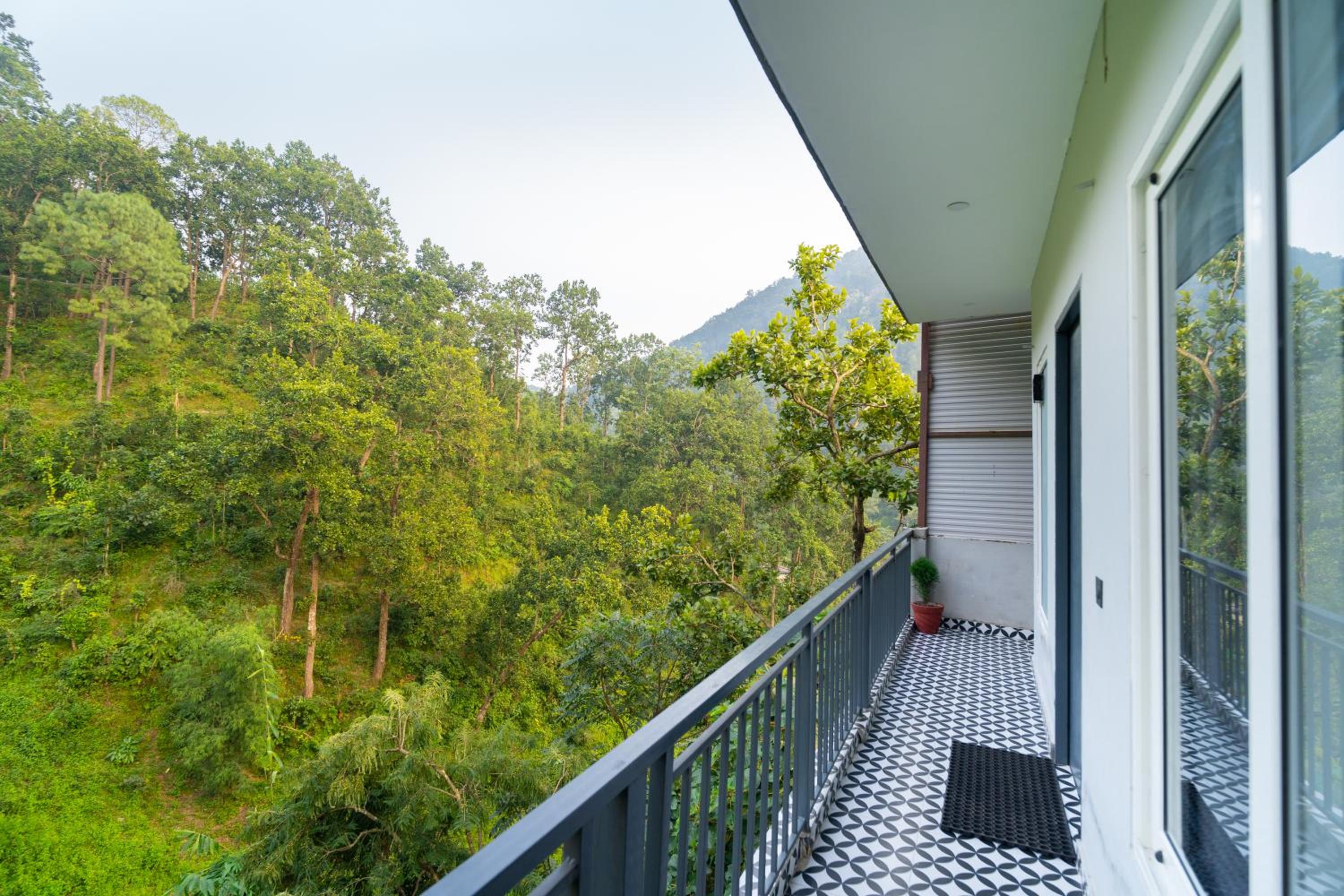 M-aple Hills Resort