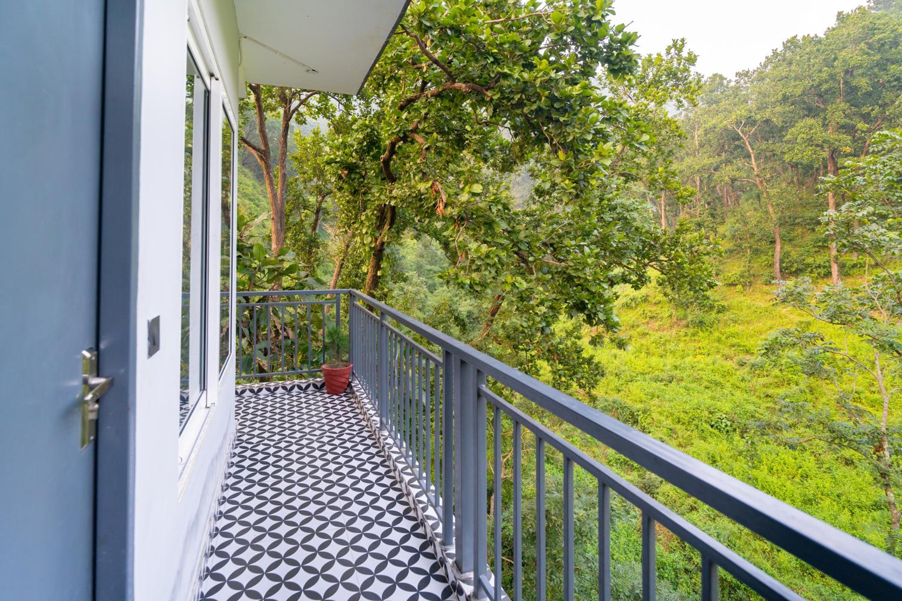 M-aple Hills Resort