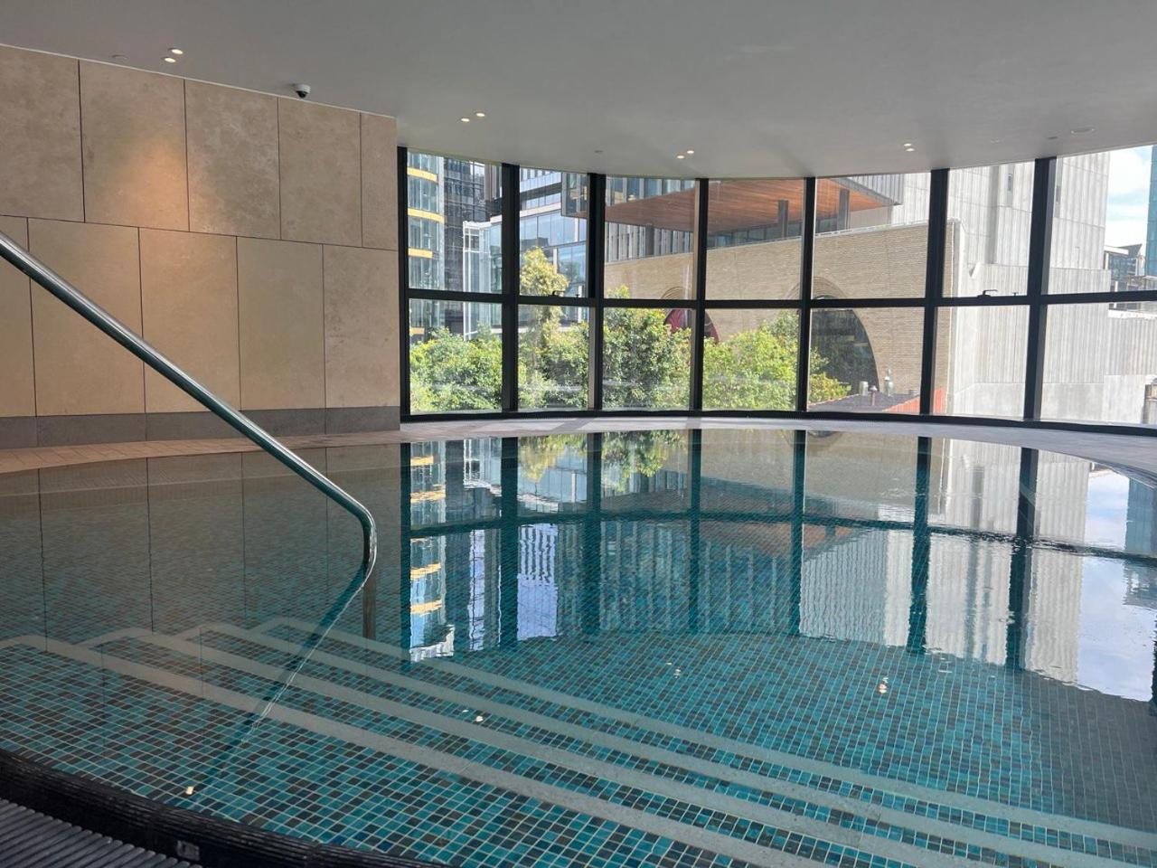 Pars apartments - Melbourne Quarter- unique View of city and Yarra
