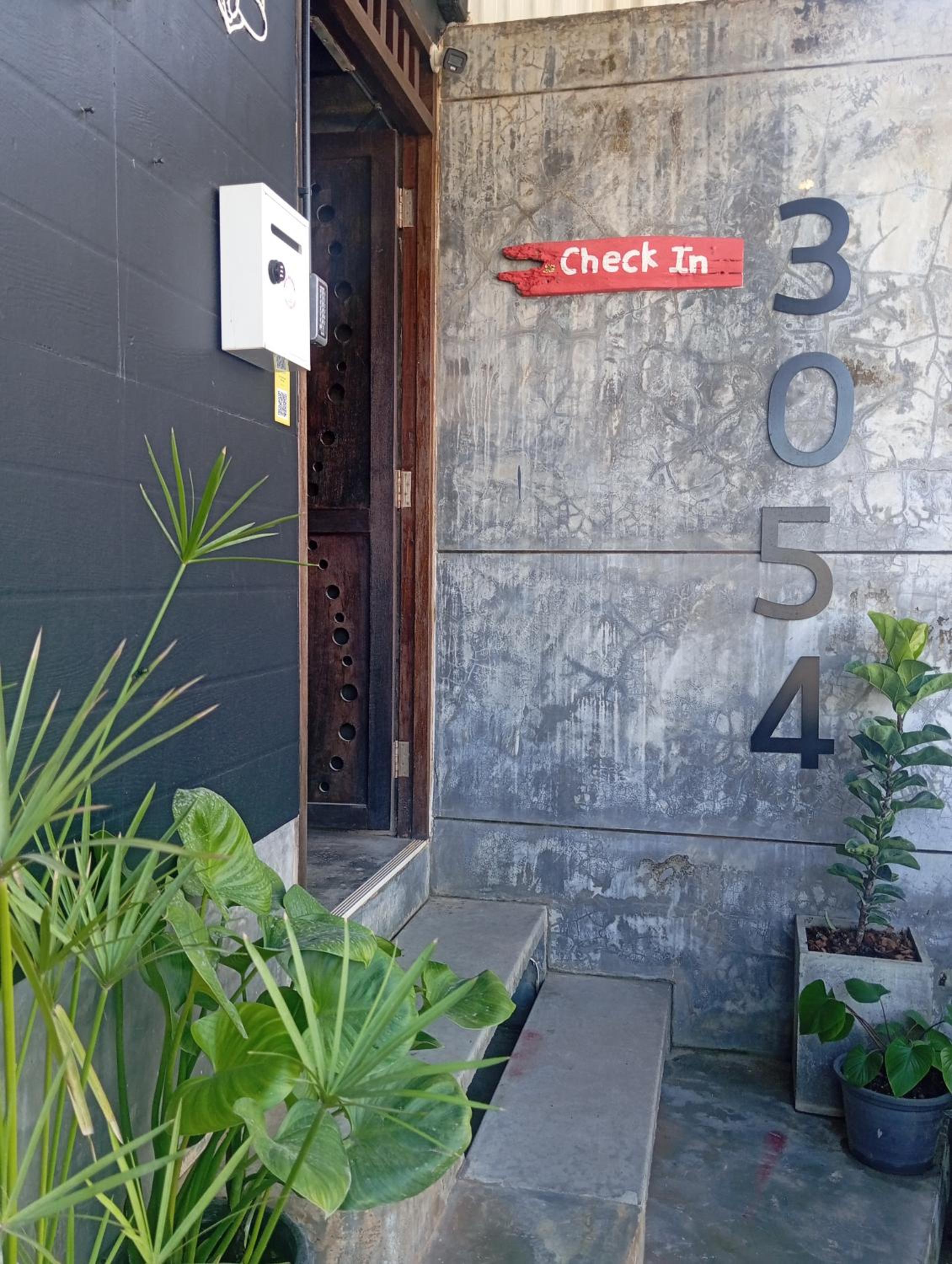 Non La Mer Hostel - Bed & Yoga