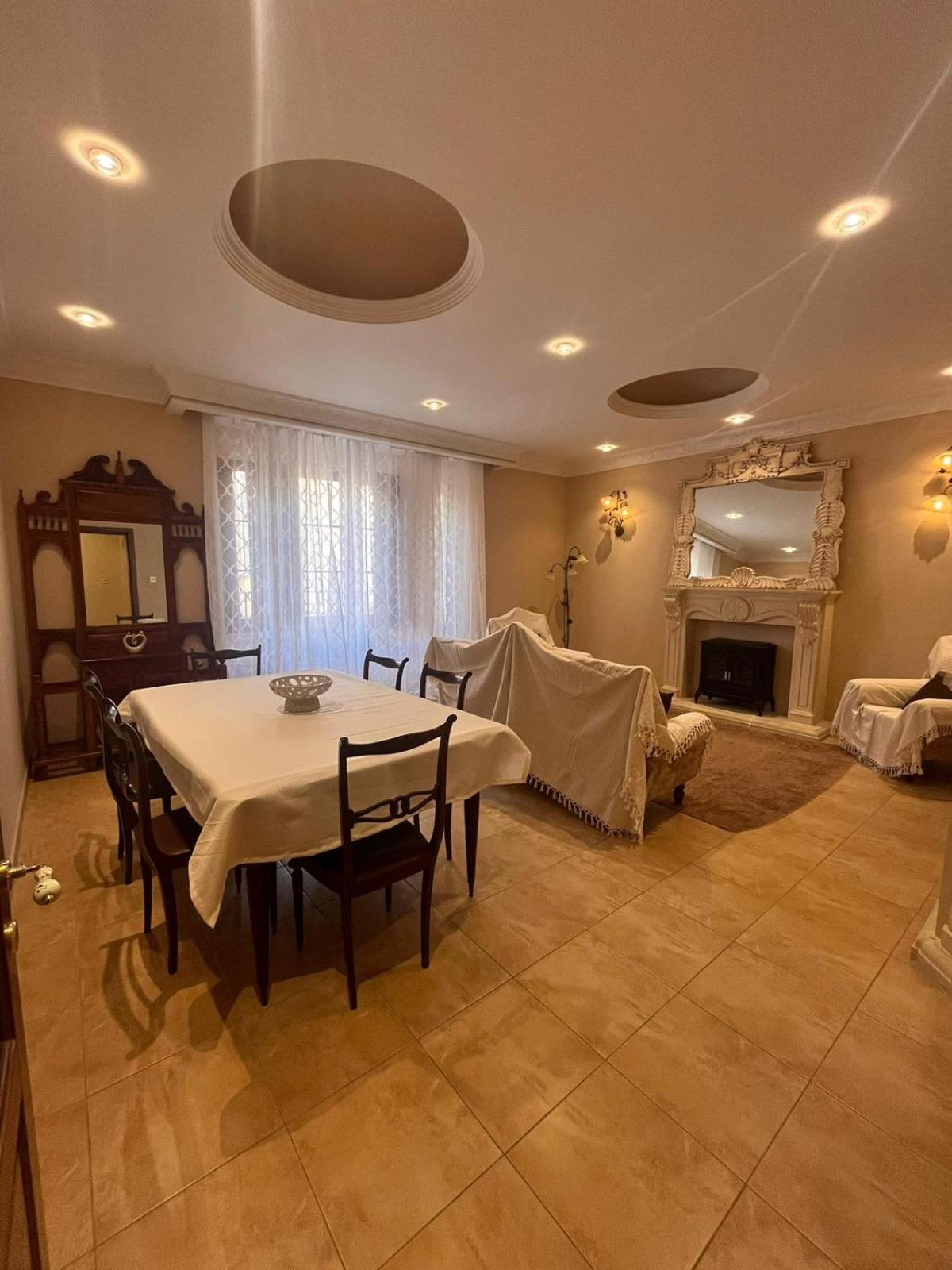 Spacious Flat Near Valletta & Waterfront - Ideal Location view 2