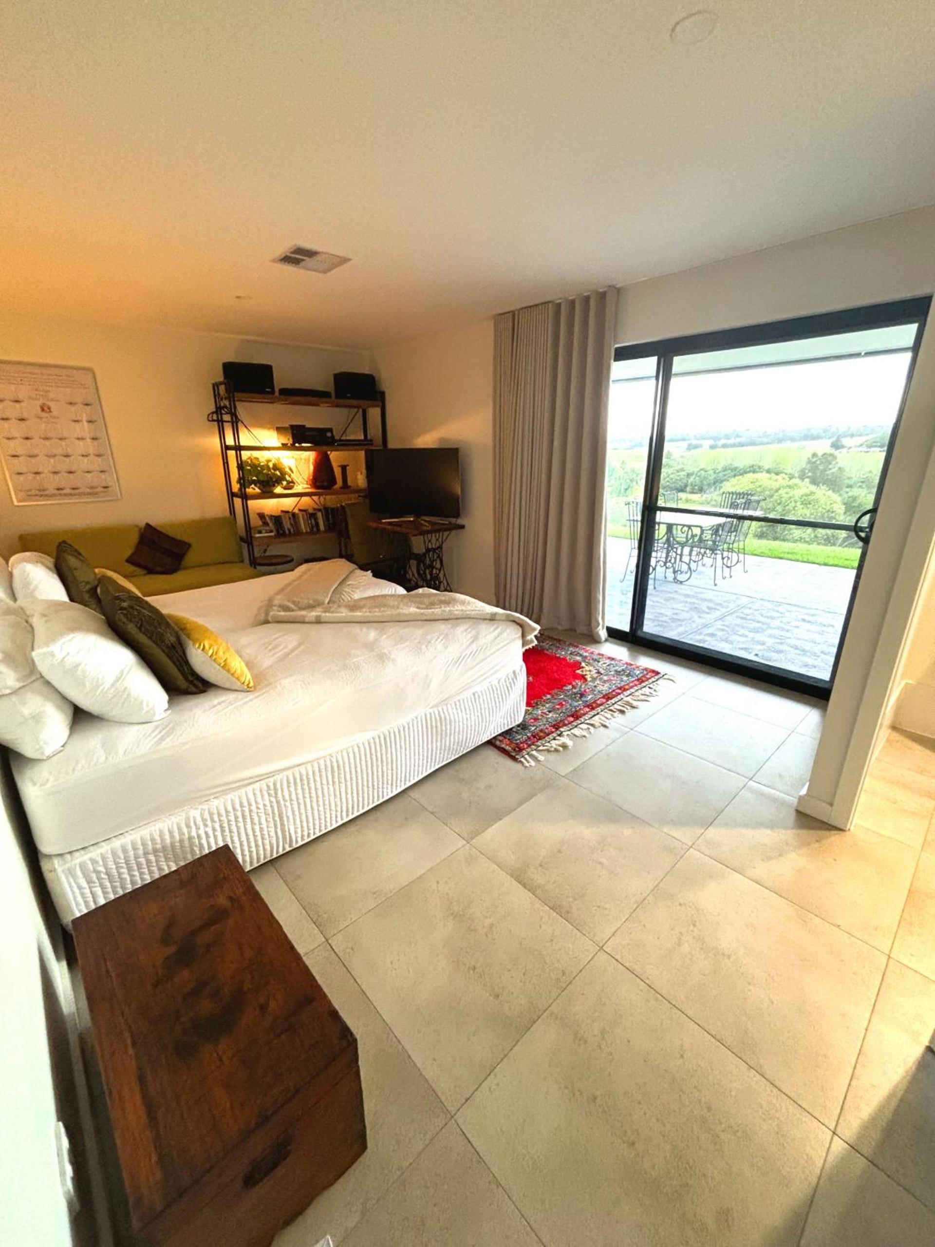 Cranky Corner River View! Where Luxury Meets Nature