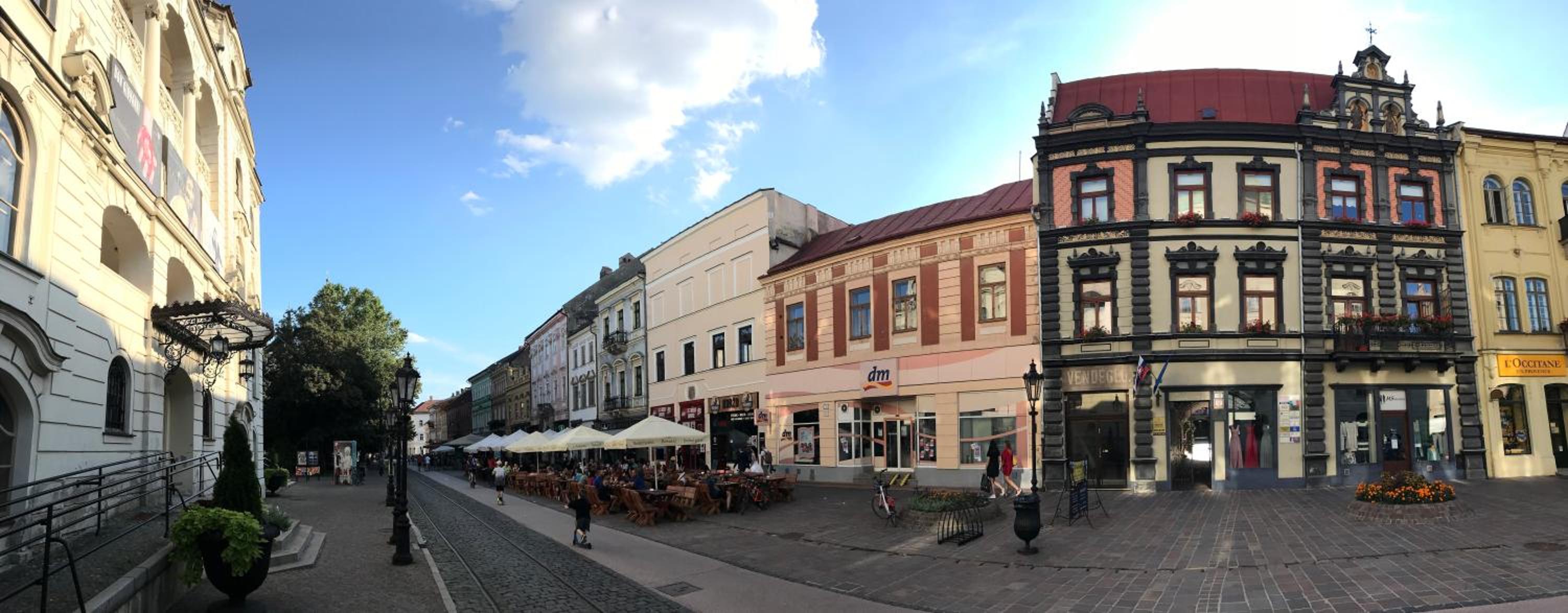 E3 Luxury OldTown Apt - Free Parking, Supermarket, PCscreen, Netflix, Unlimited Music, Aircon view 5
