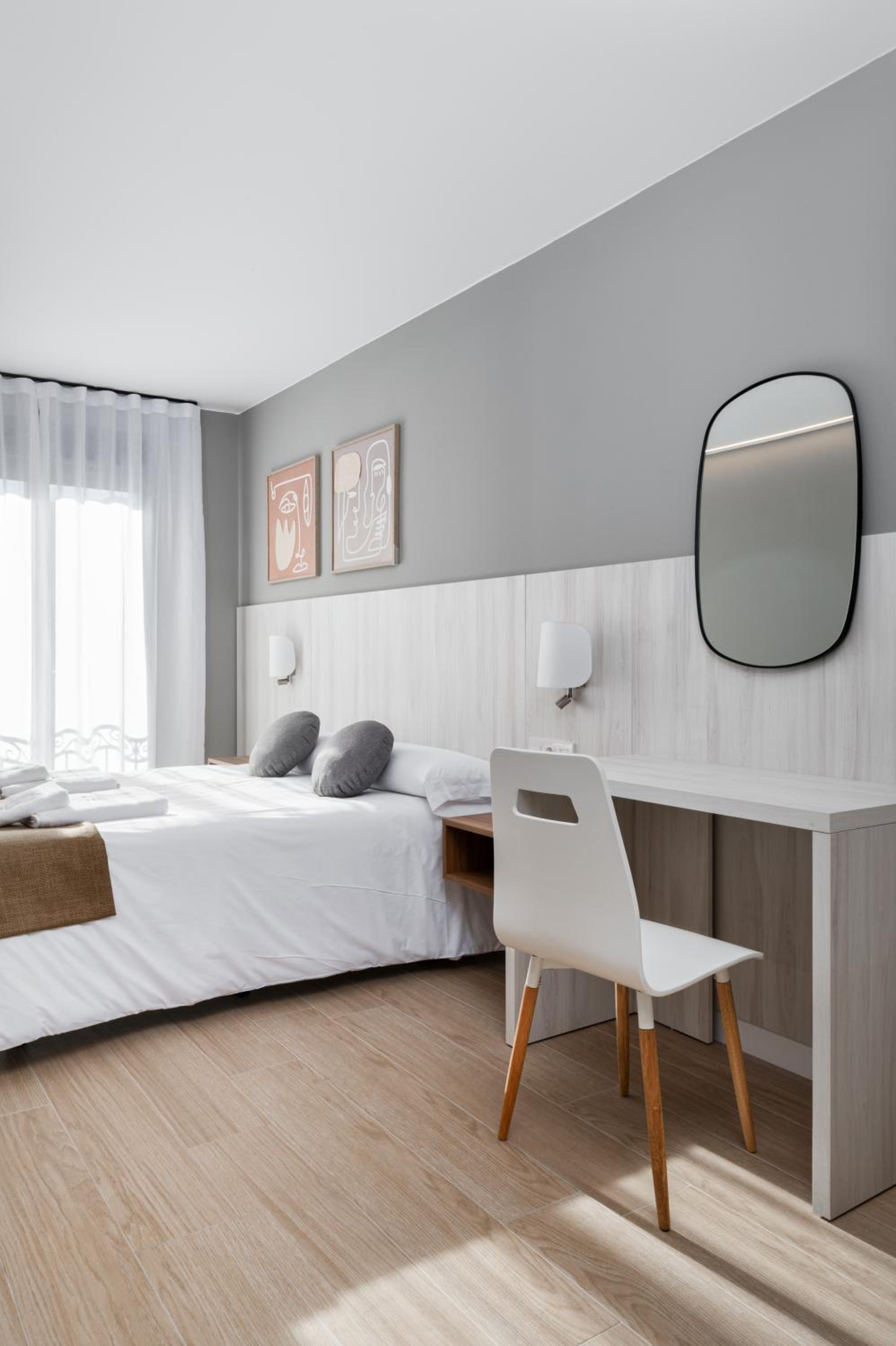 Apartamentos Torre del Reloj