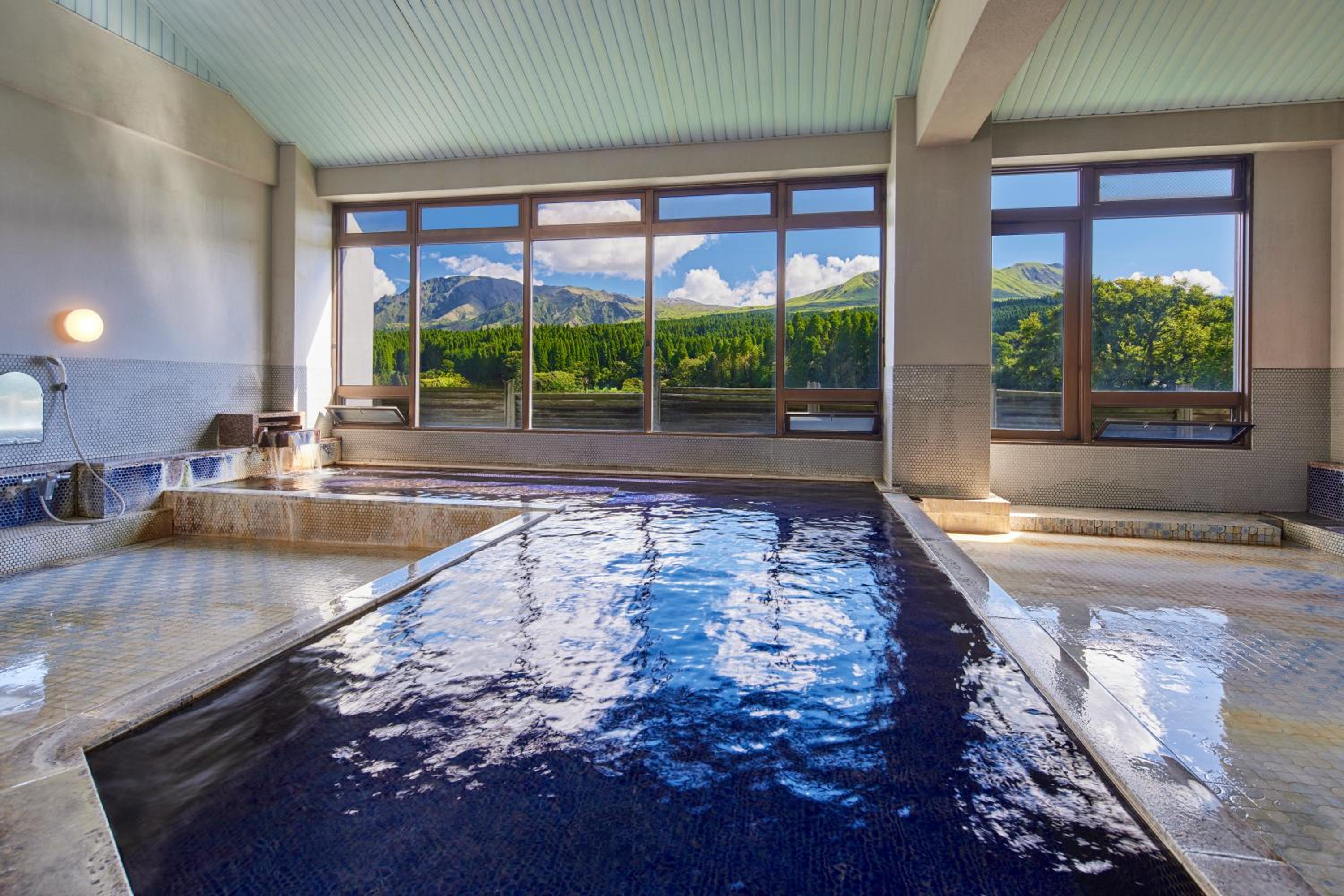 Kamenoi Hotel Aso Park Resort