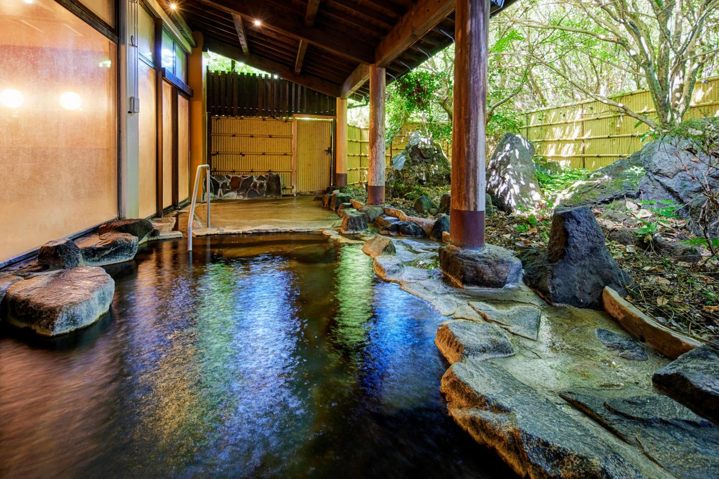 Kamenoi Hotel Aso Park Resort