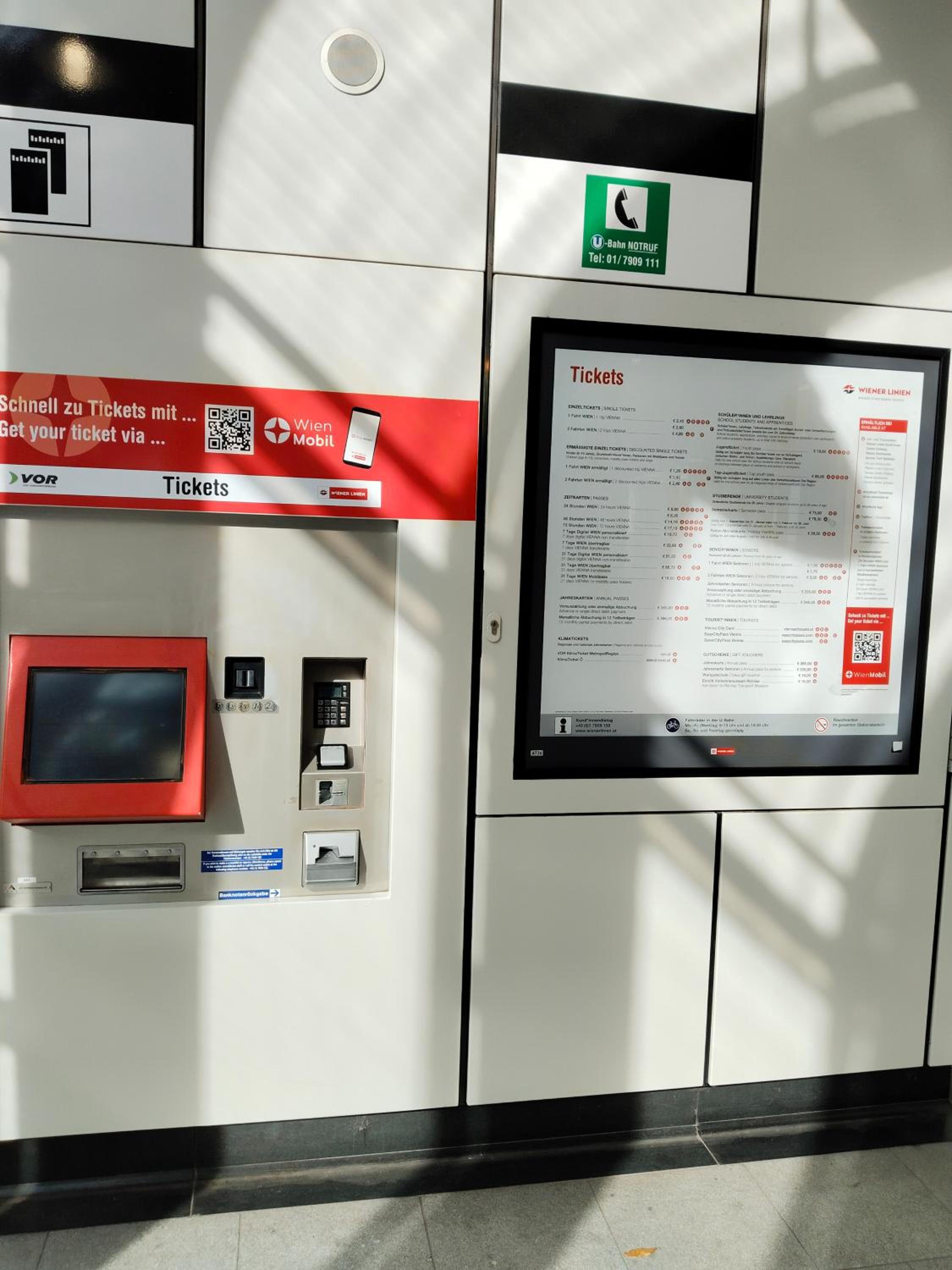 FAVORIT-ROOMS , direkt Metro connection U1 to Centralstation , City-Center and Airport