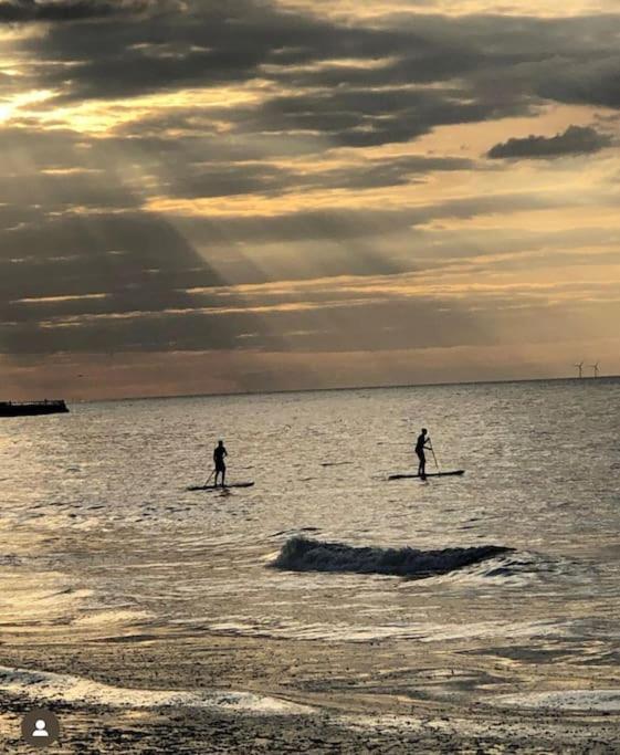 Hotel Avenue_1Barnes