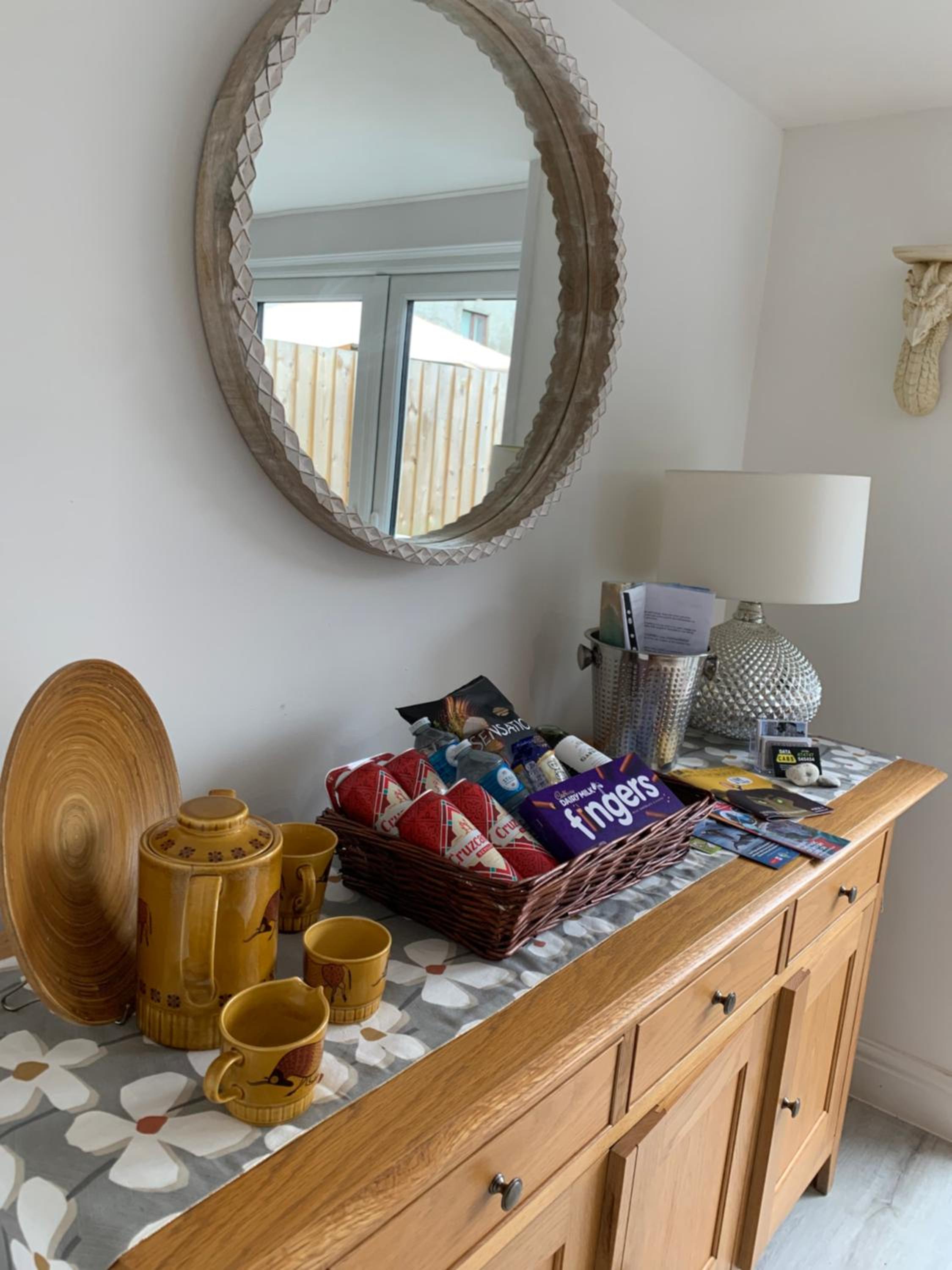 Historic Picturesque Apartment Pembroke