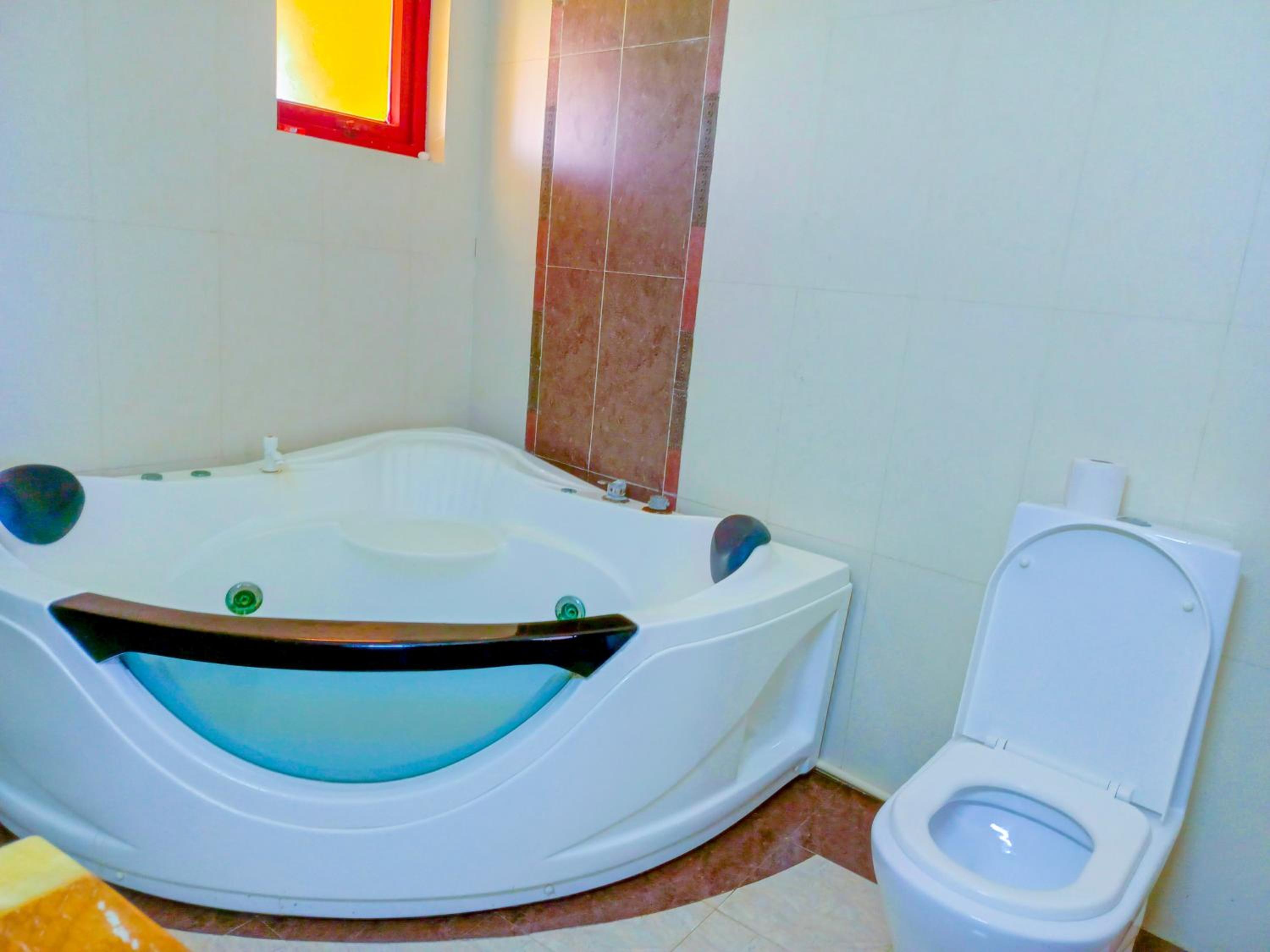 Raha Breeze Beachfront Apartment Shanzu Mombasa