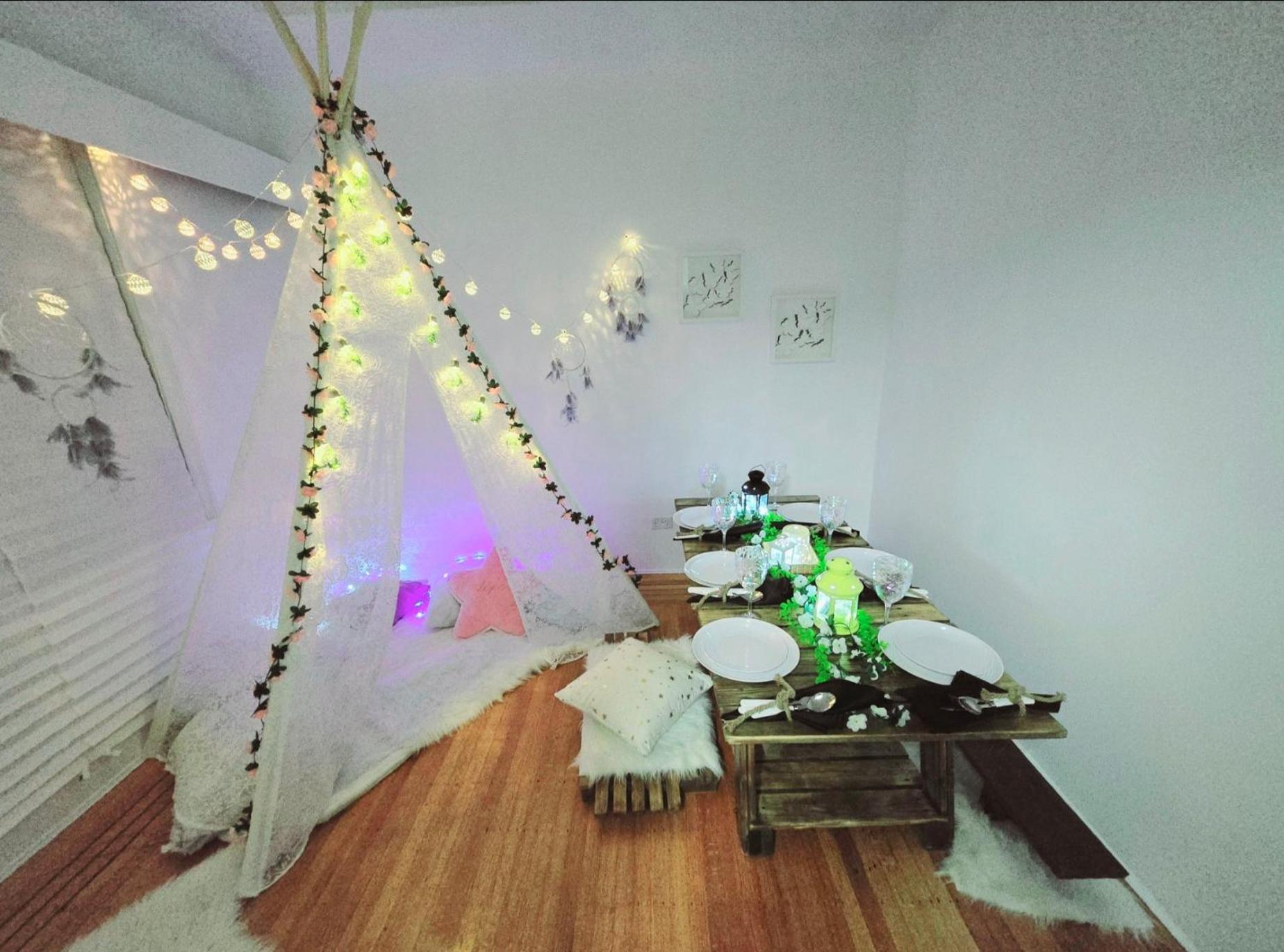 Spacious Private Cozy 2br Home with TeePee Dining Room! Private Parking! Self Check-in