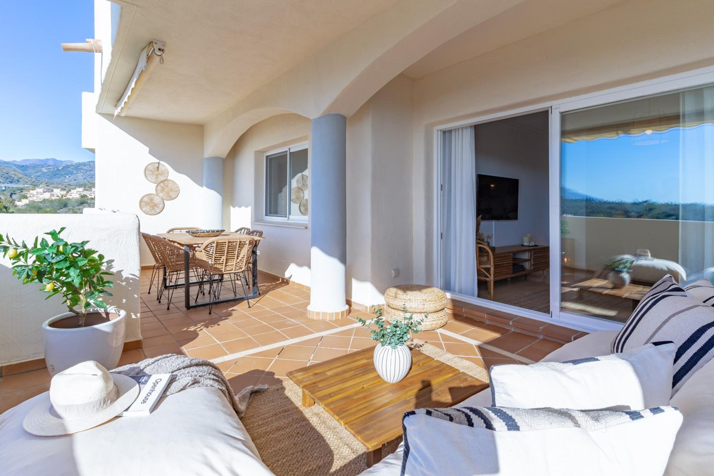 Appartement Elviria Met Zeezicht