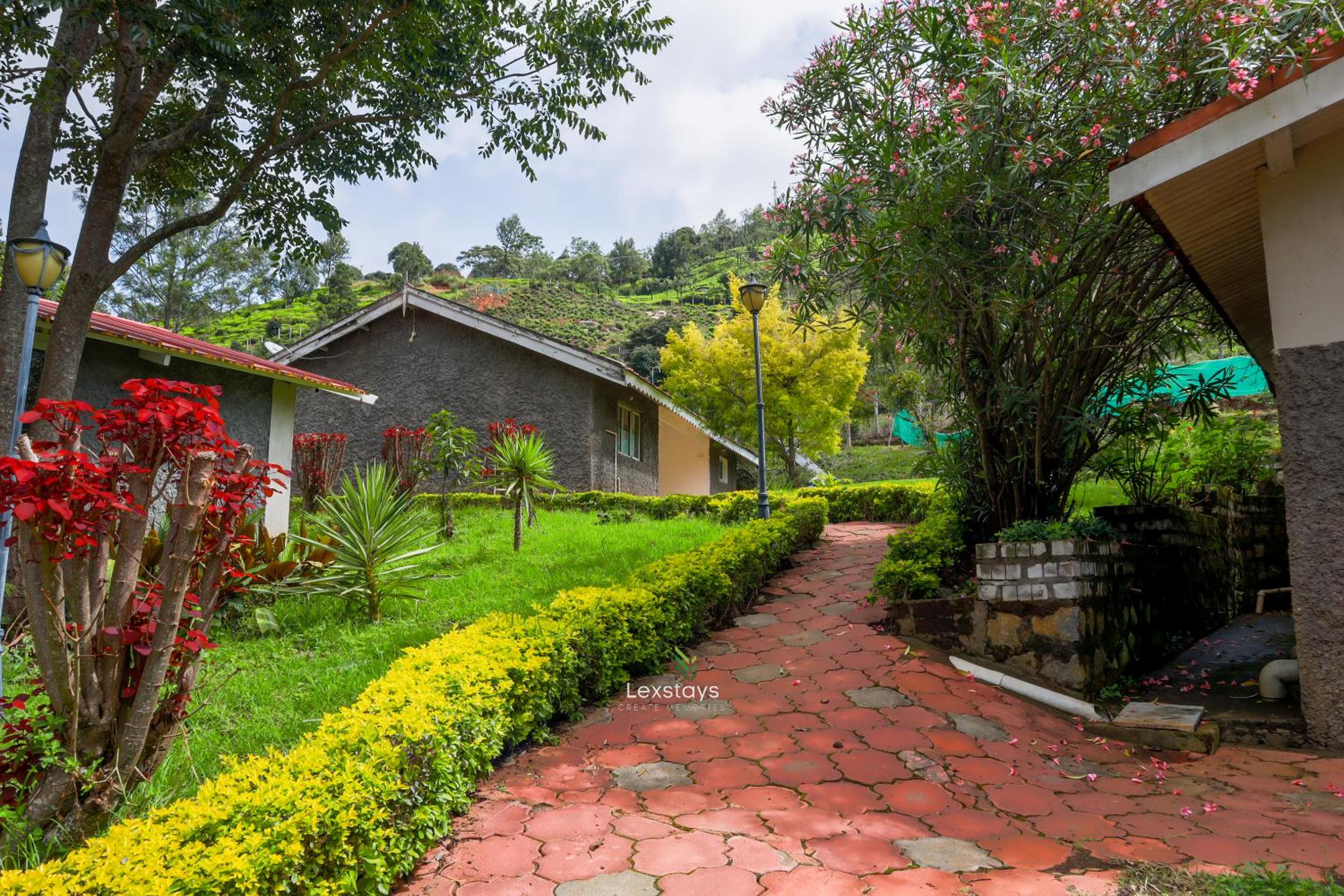 42 Green Pastures By Lexstays -Tea Estate Experience view 2