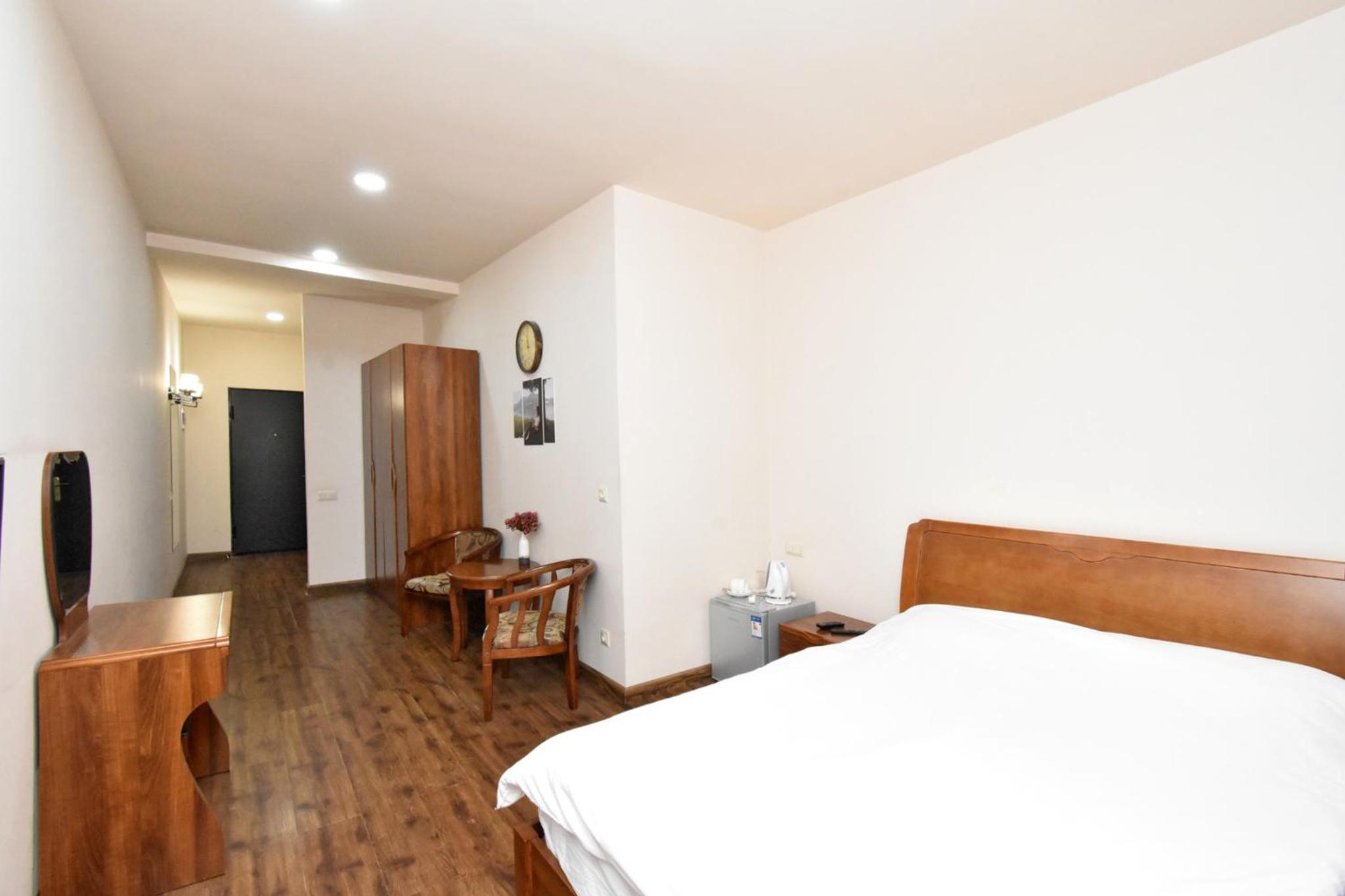 YARS Apartments