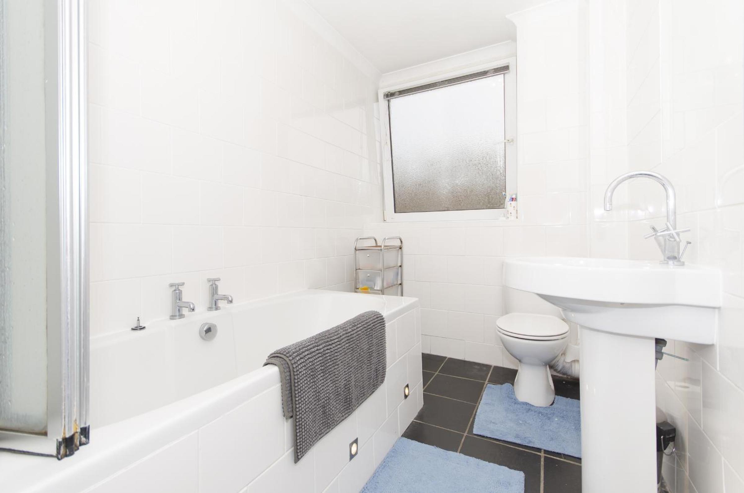 City Apartment with Rural Charm view 5
