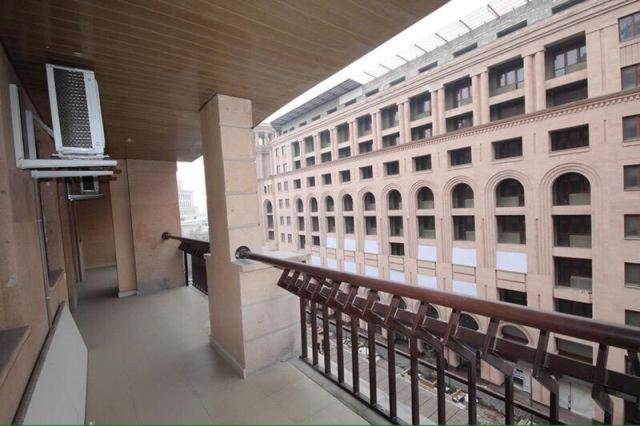 House for rent in Hyusisayin avenue , Yerevan