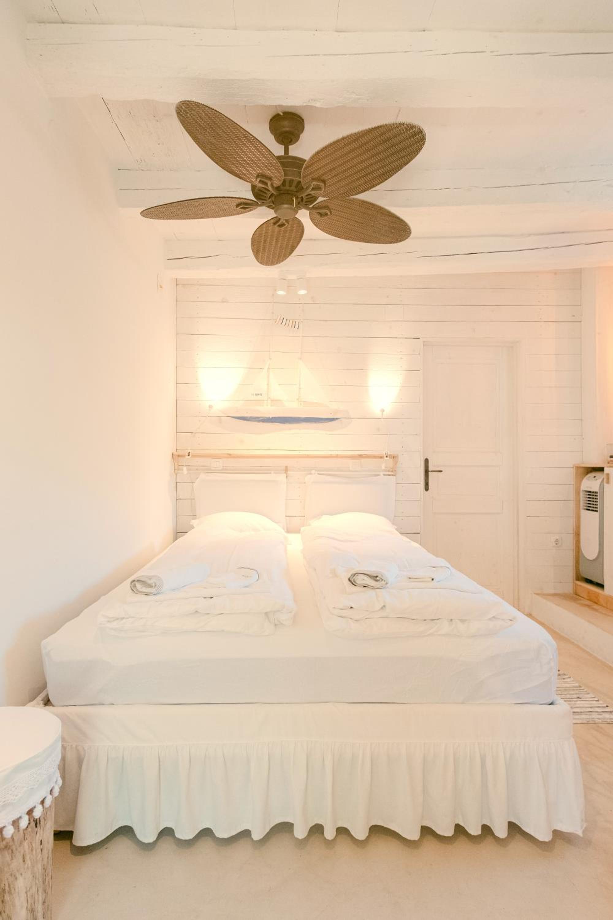 PAVI APARTMENTS Romantic Stone House K13 view 3
