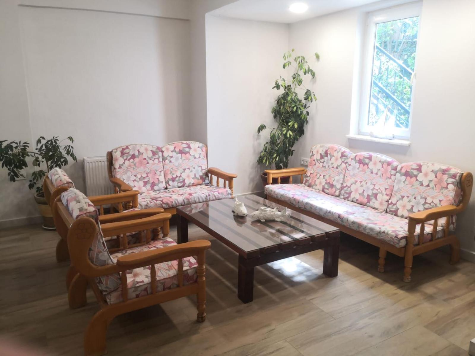 Seron Mountain House