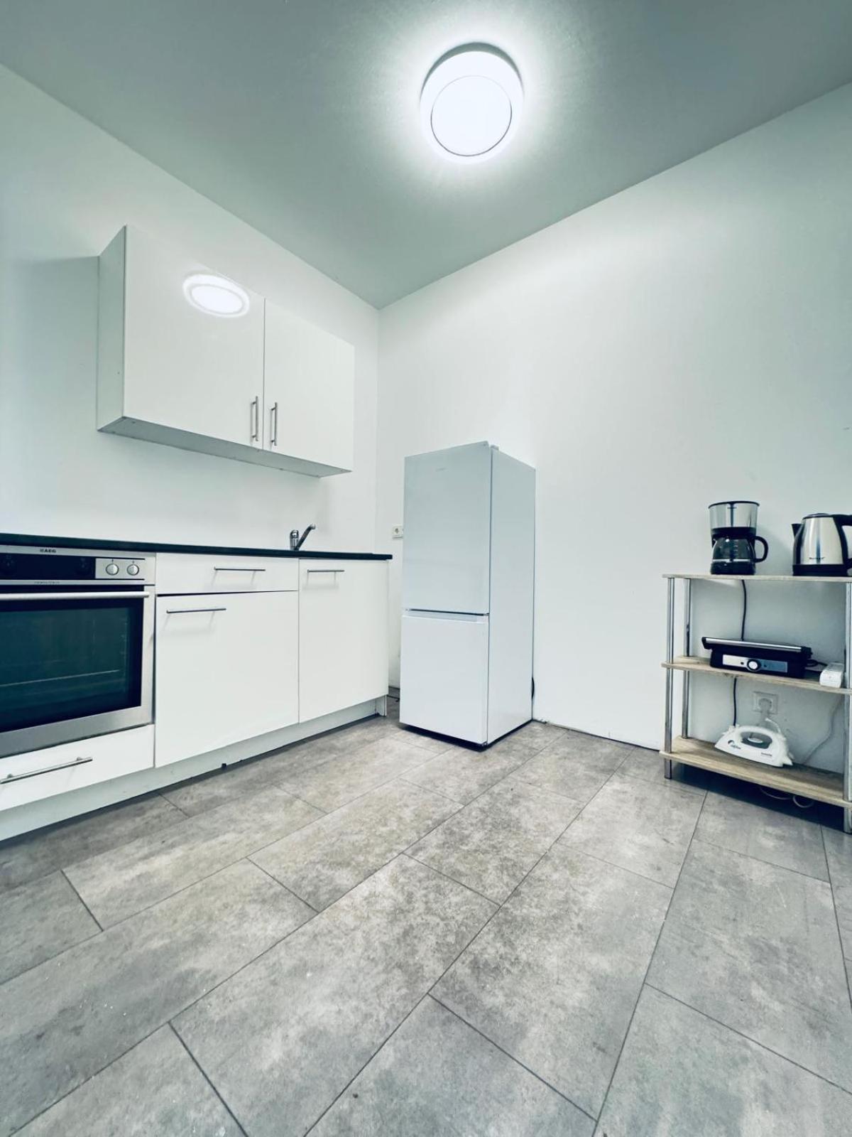 Room in a Shared Apt 6-Min Drive to Schönbrunn