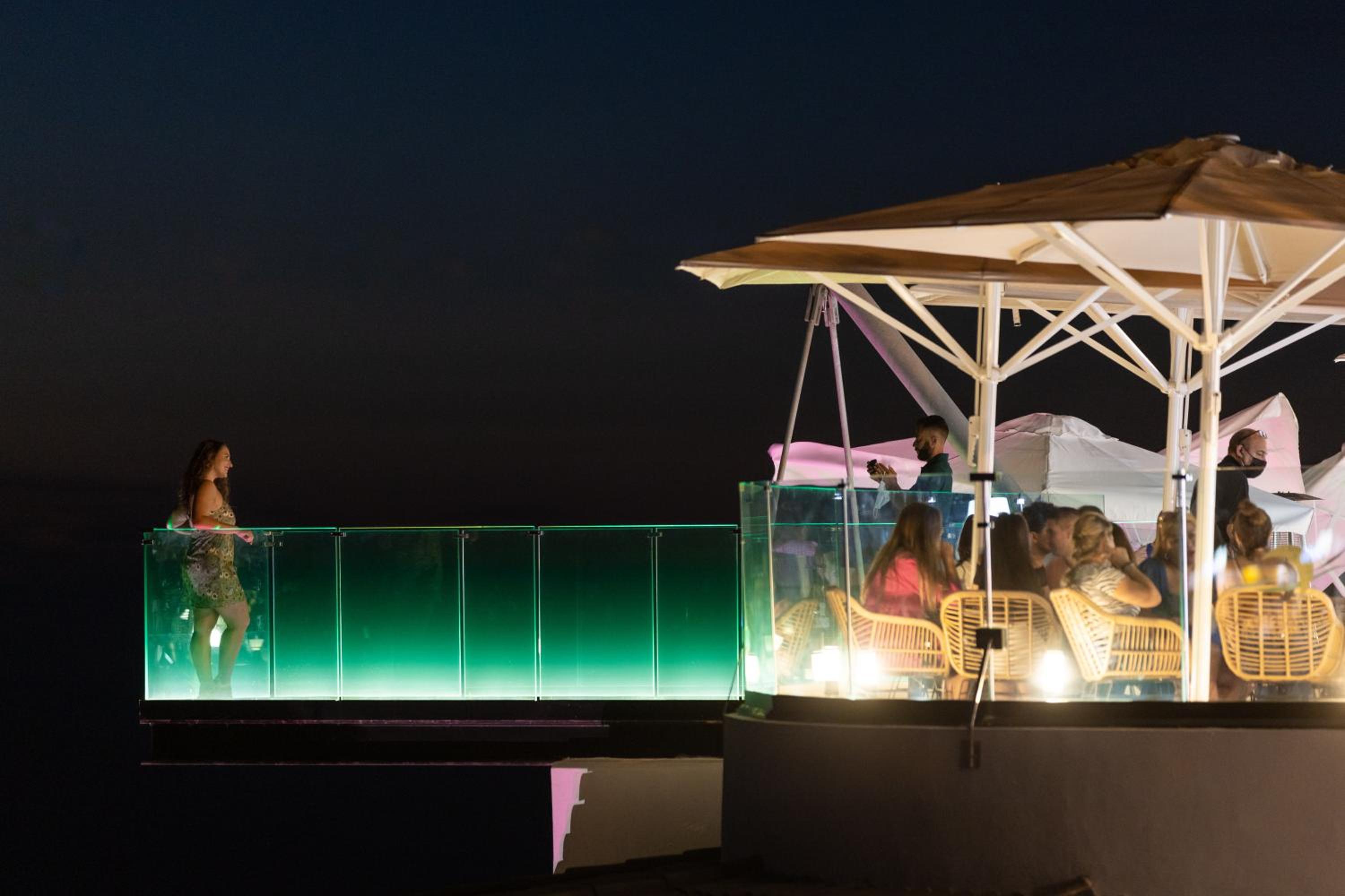 Sunset El Sauzal Luxury Heated Pool by Eden Rentals Villas
