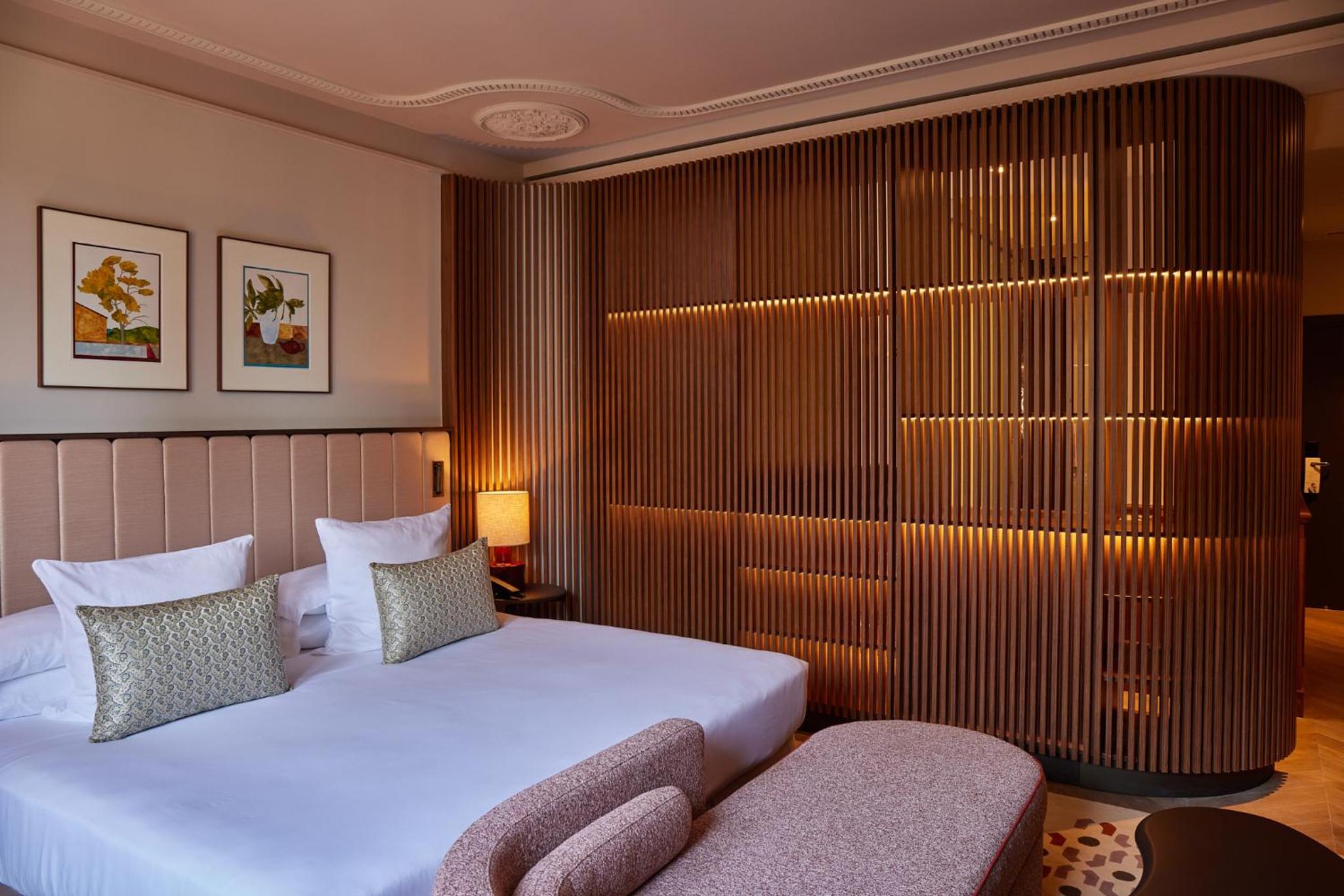 Grand Hotel Central, Small Luxury Hotels-1
