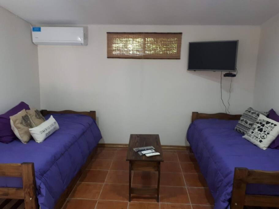 CASA FUERTE cabañas en la villa 25