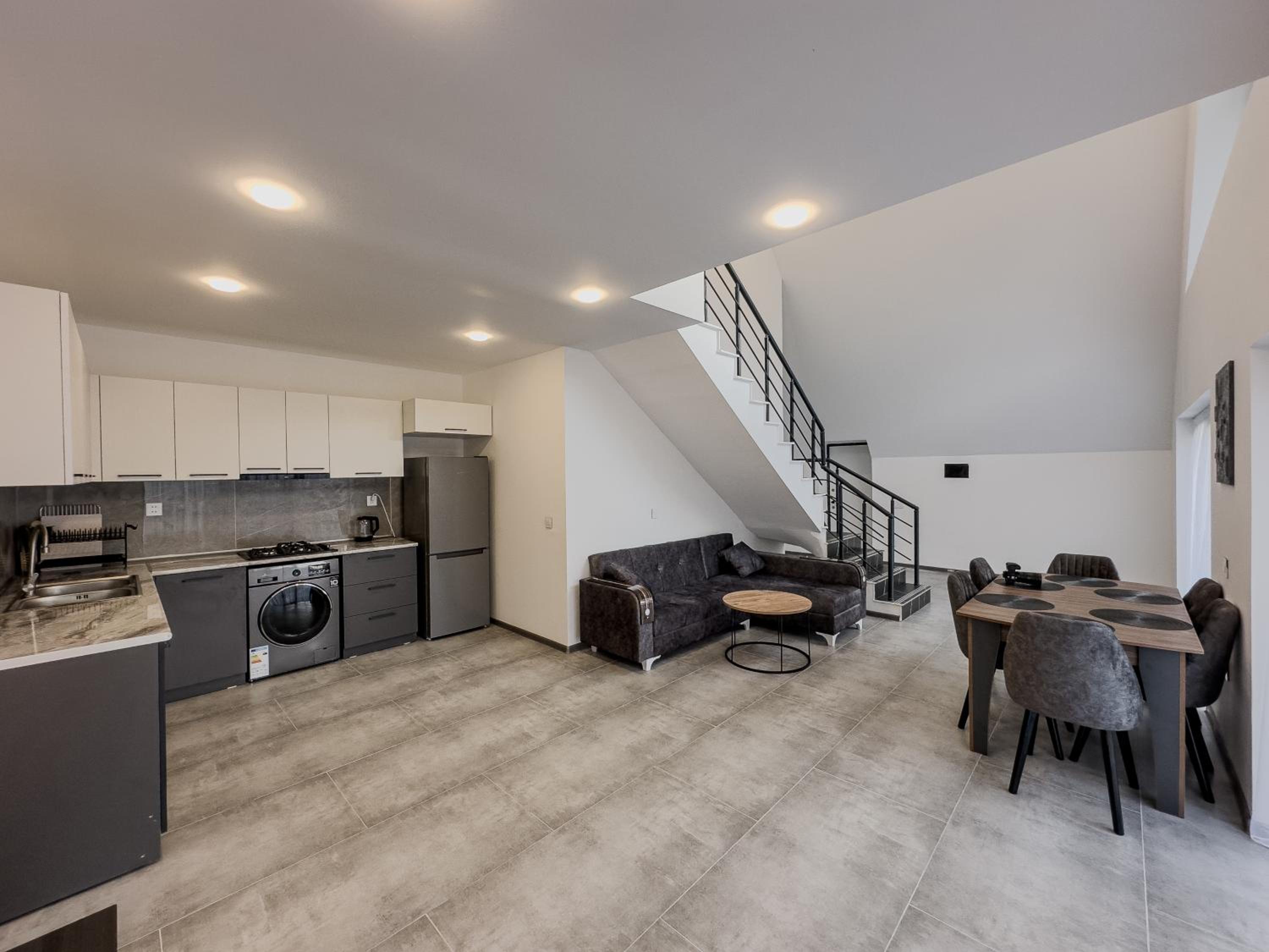INhouse İsmayıllı