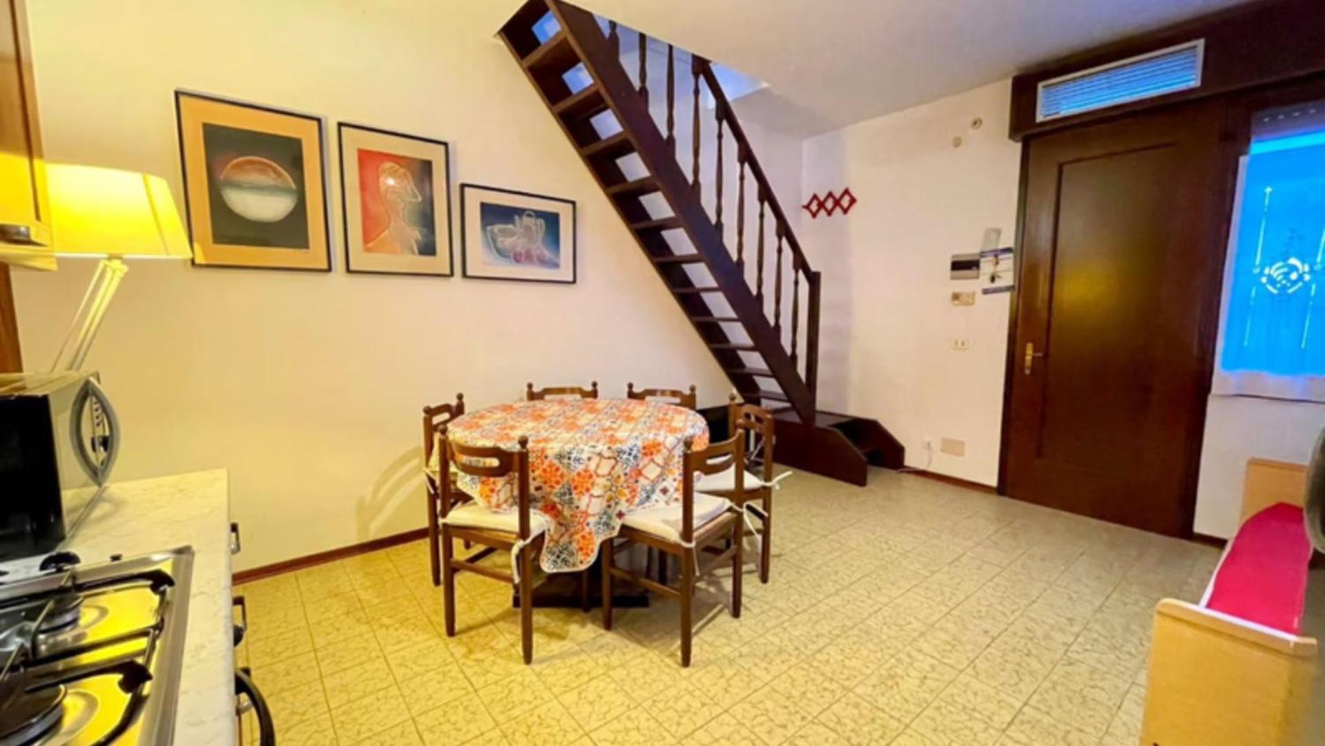Spacious duplex near the beach