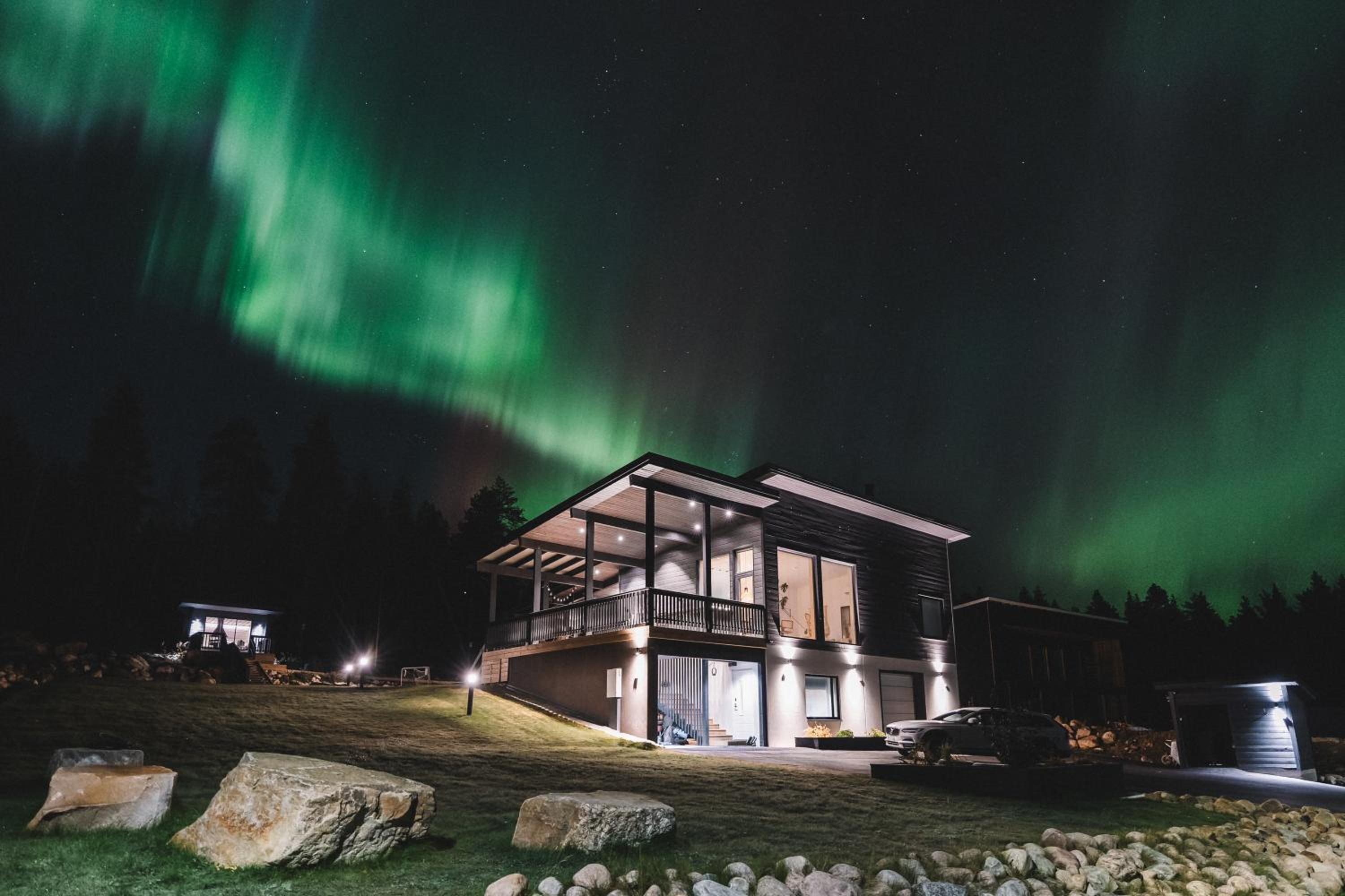 Arctic Juniper City Villa